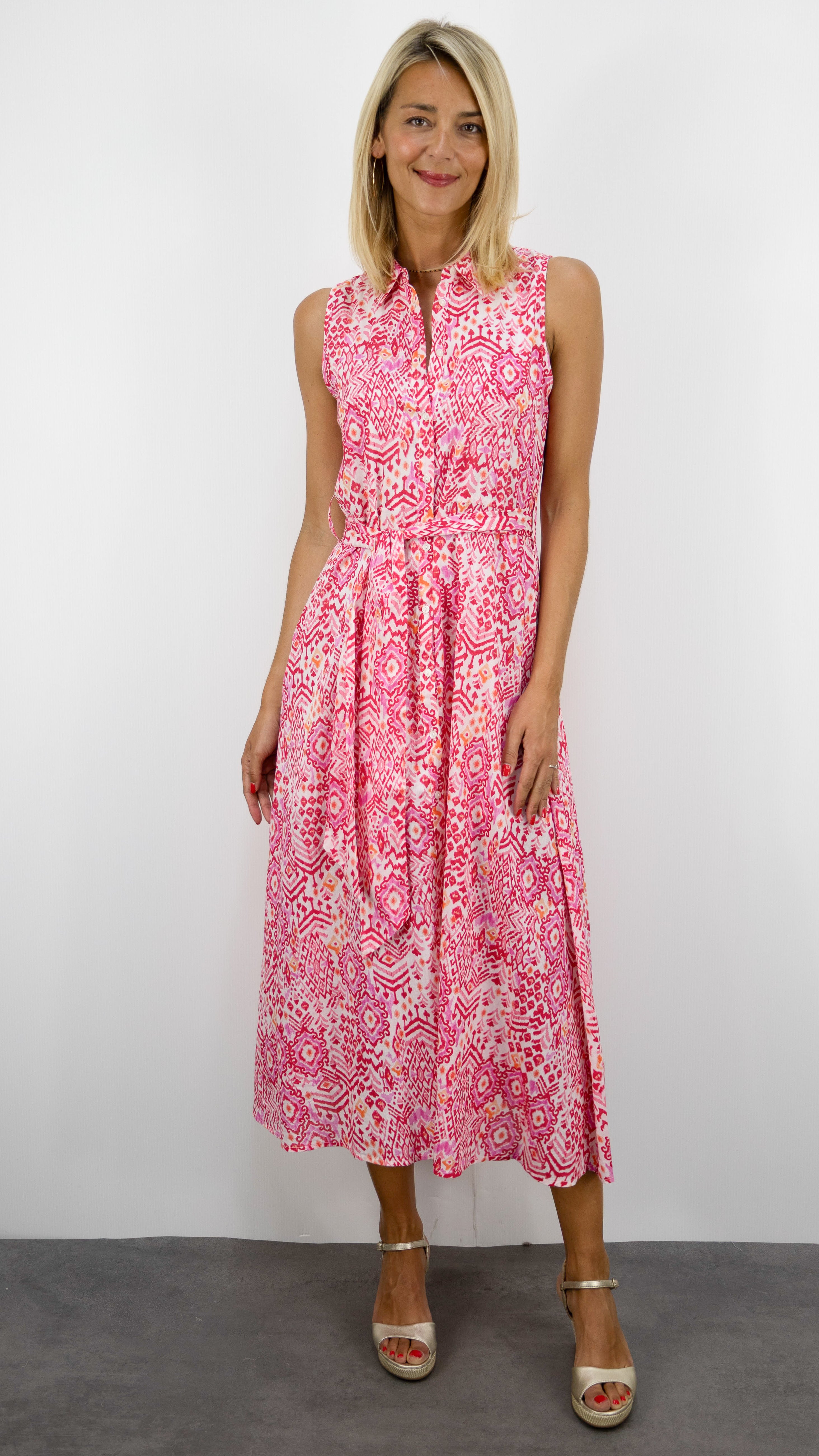 ROBE CHEMISE SANS MANCHES LONGUE IMPRIMEE FUSHIA GOA FREE