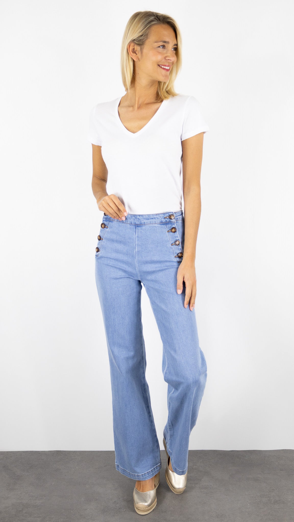TEE SHIRT V AJUSTE MAJESTIC FTS149 M007 JULIA BLANC