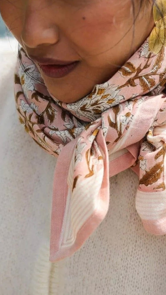 FOULARD IMPRIME FLORAL KAKI EN COTON BELLEMME HARPER#COLOR_ROSE ETE