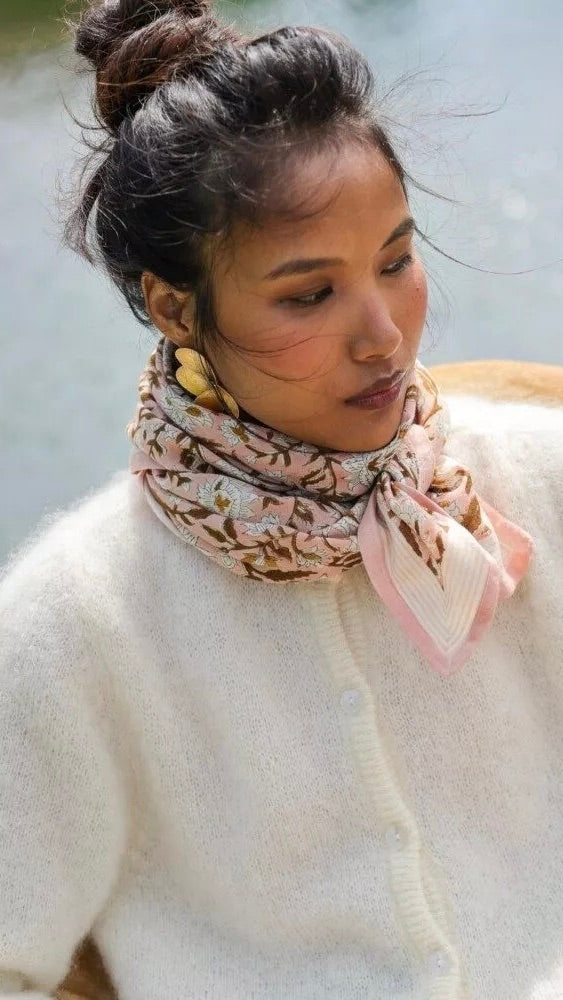 FOULARD IMPRIME FLORAL KAKI EN COTON BELLEMME HARPER#COLOR_ROSE ETE