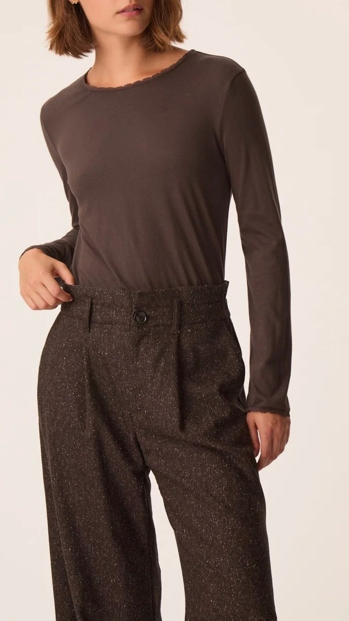 TEE-SHIRT DROIT EN COTON AVEC ENCOLURE EN DENTELLE OURSON CHOCO DES PETITS HAUTS IZELIE