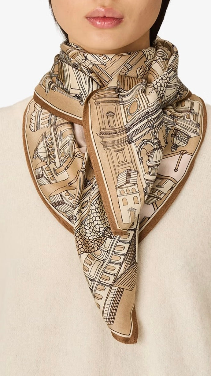 CARRE EN SOIE ROMA BEIGE POUR FEMME