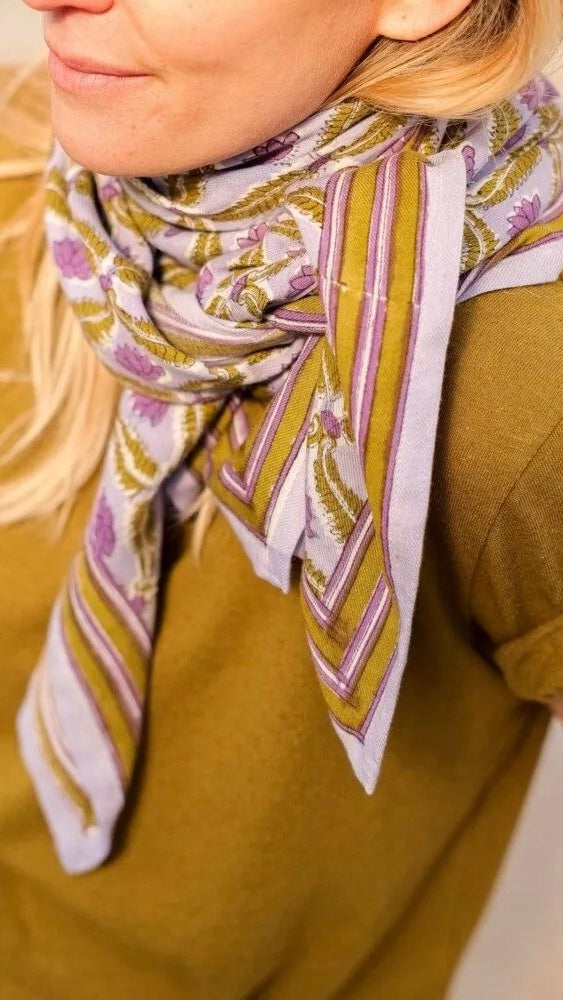 FOULARD IMPRIME ROMANTIQUE EN COTON TAMARA BELLEMME PARME