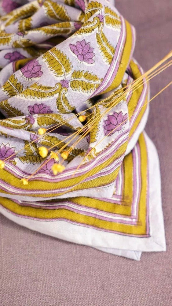 FOULARD IMPRIME ROMANTIQUE EN COTON TAMARA BELLEMME PARME