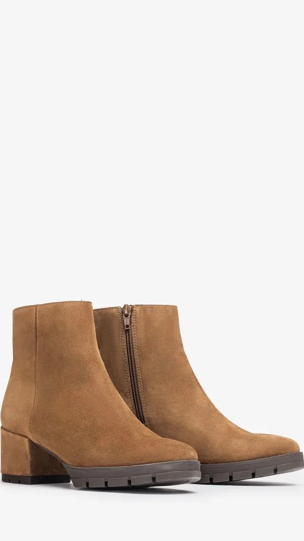 BOOTS COURTES CRANTÉES EN DAIM JAYDI UNISA CAMEL