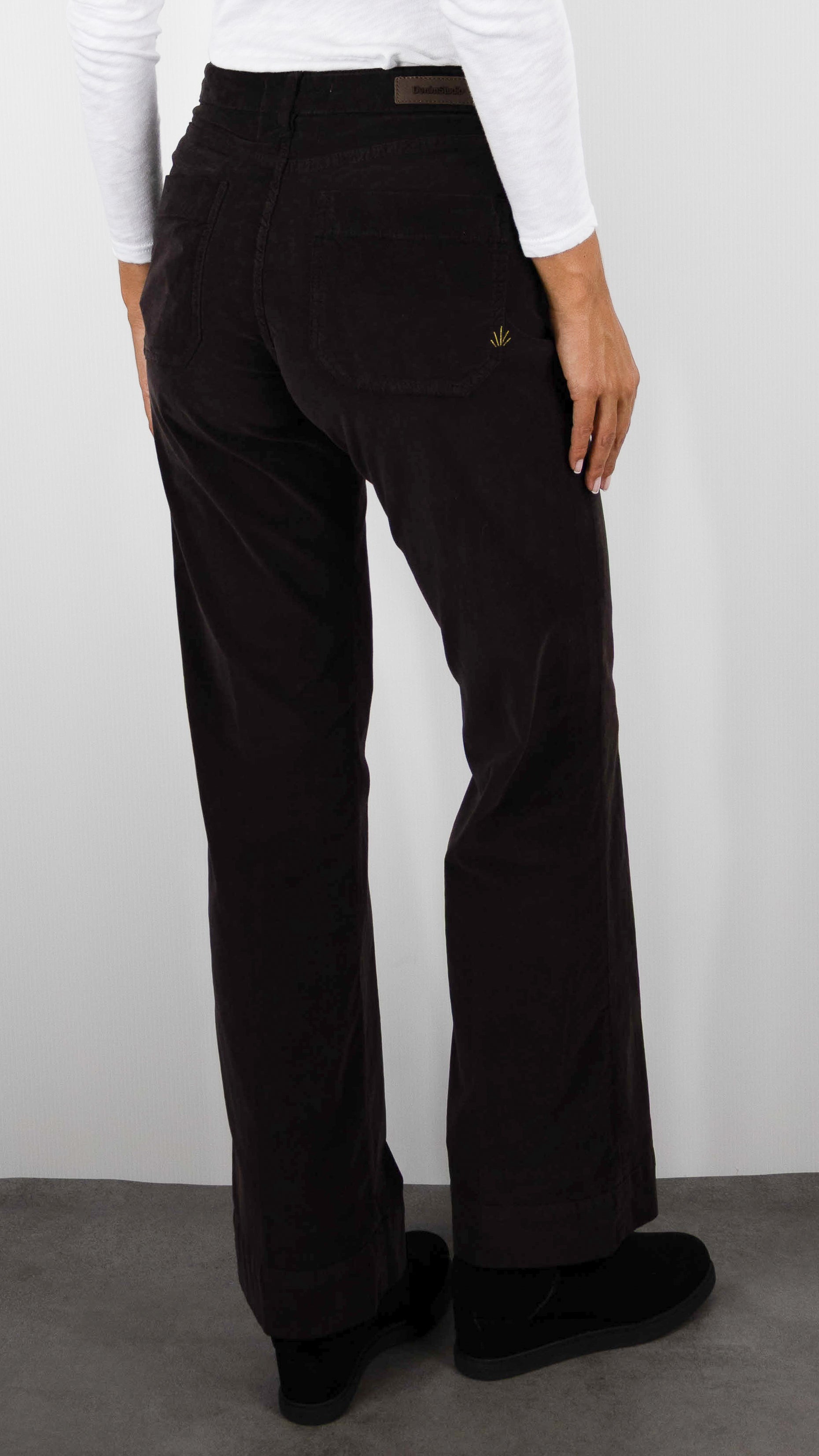 PANTALON LONG EVASE EN VELOURS POUR FEMME DENIM STUDIO JOSH PALATINE CORD#COLOR_EBENE CHOCO
