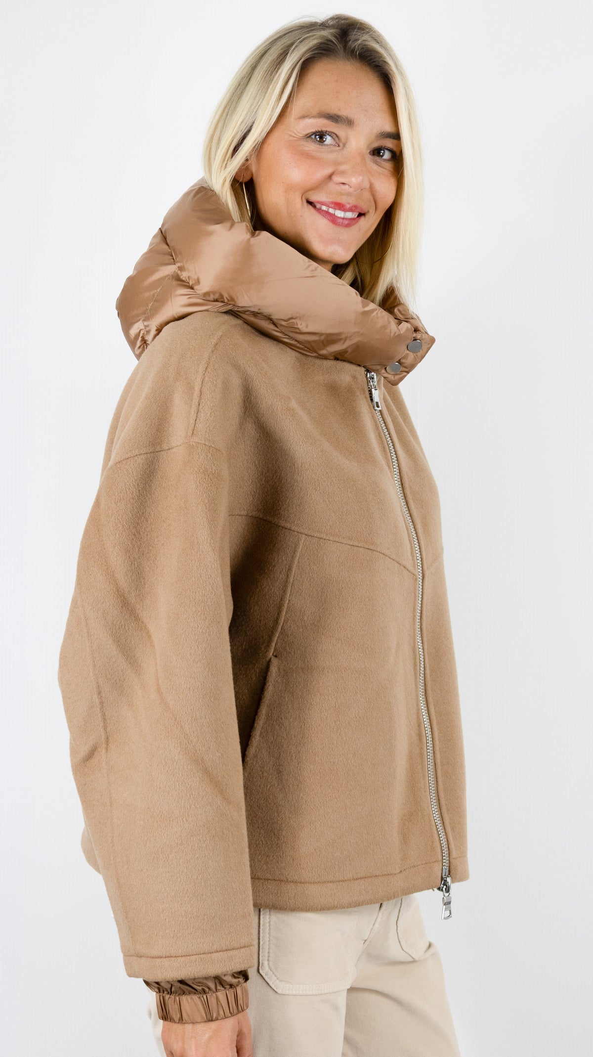 VESTE EN LAINE A CAPUCHE CAMEL BLONDE N°8 JERRY