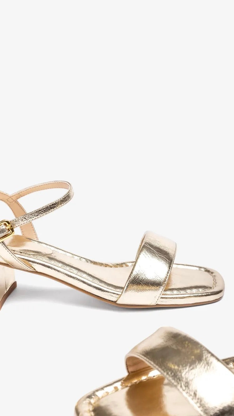 SANDALES CARRES DOREES POUR FEMME EN CUIR UNISA KIALA LMT PLATINO