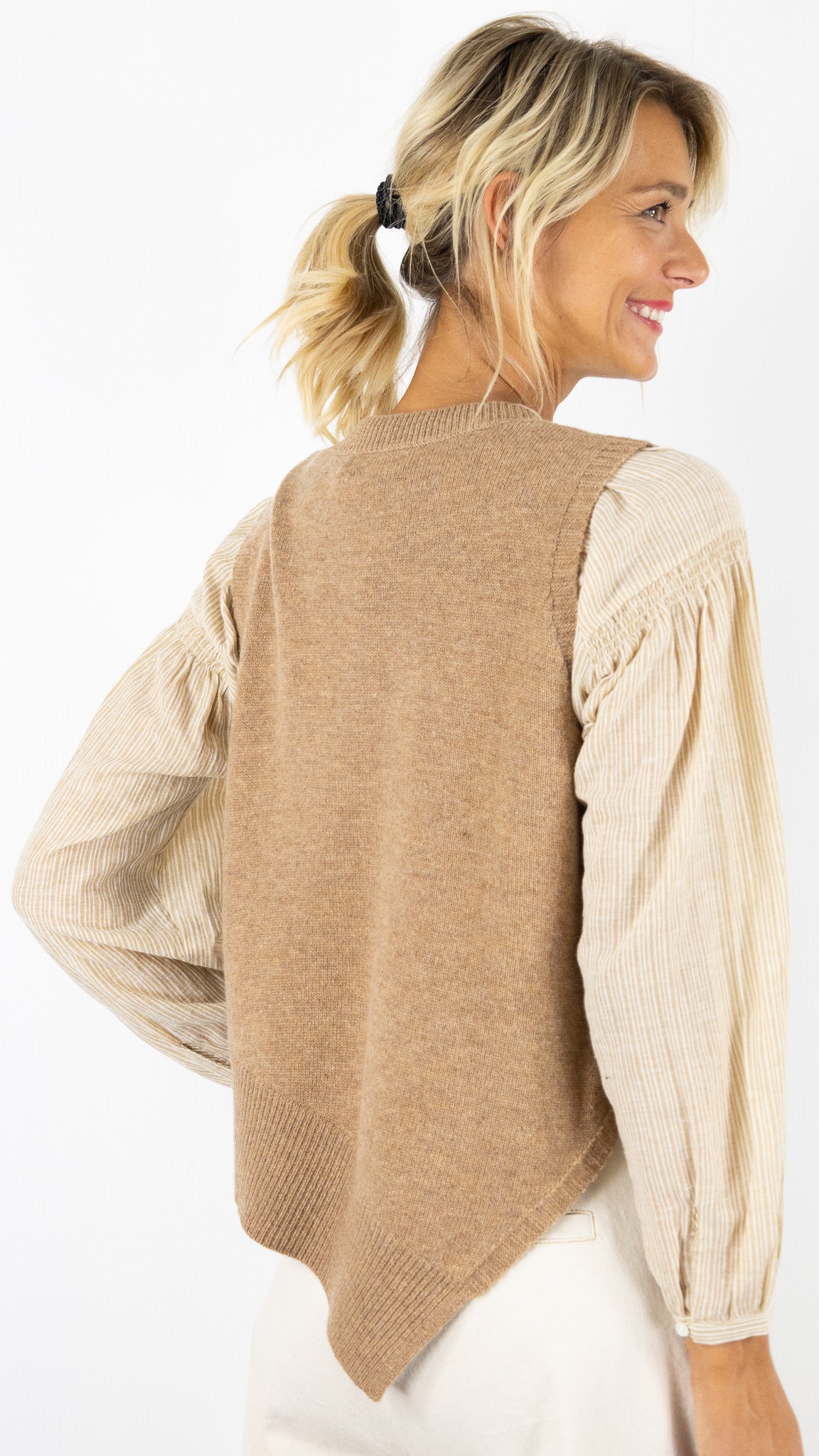 PULL SANS MANCHES DESTRUCTURE EN CACHEMIRE FEMME NOT SHY LEIRE#COLOR_CAMEL CHINE