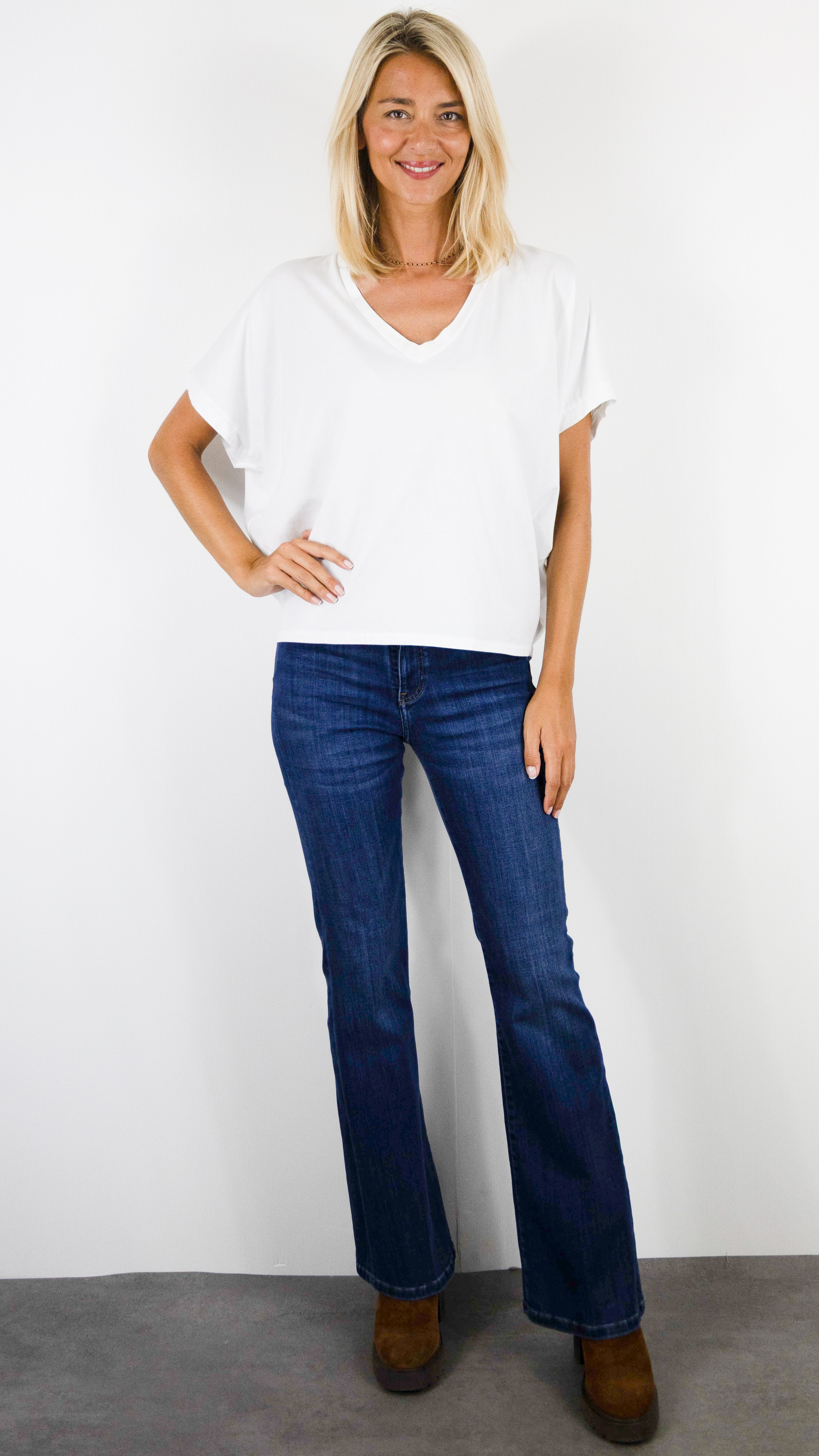 TEE-SHIRT V AMPLE EN COTON BLANC POUR FEMME LUK AP LK0037 H27#COLOR_BLANC