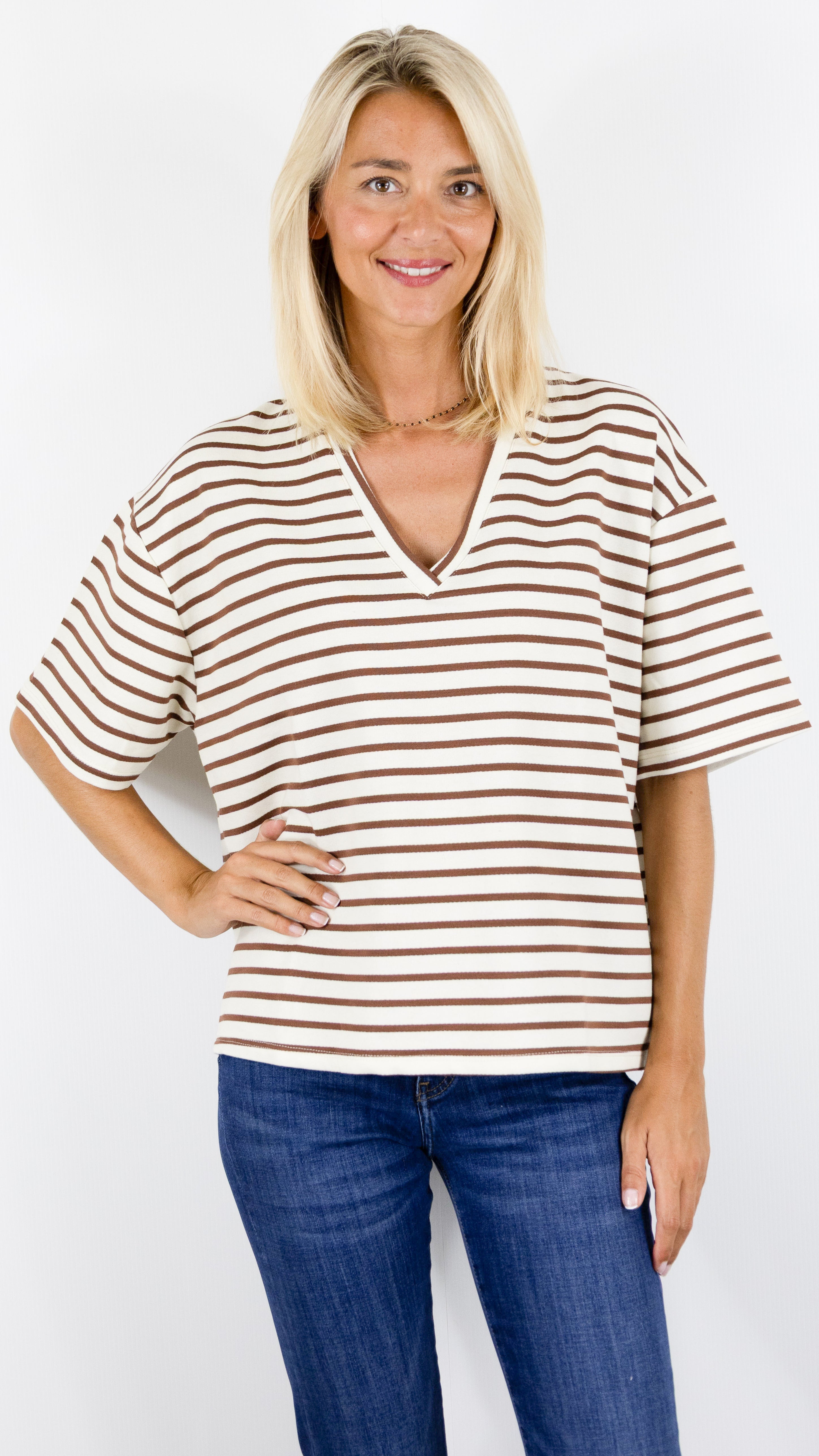 TEE-SHIRT AMPLE MANCHES COURTES RAYE KAKI POUR FEMME LUK AP LK5022-VTM1#COLOR_CHOCO