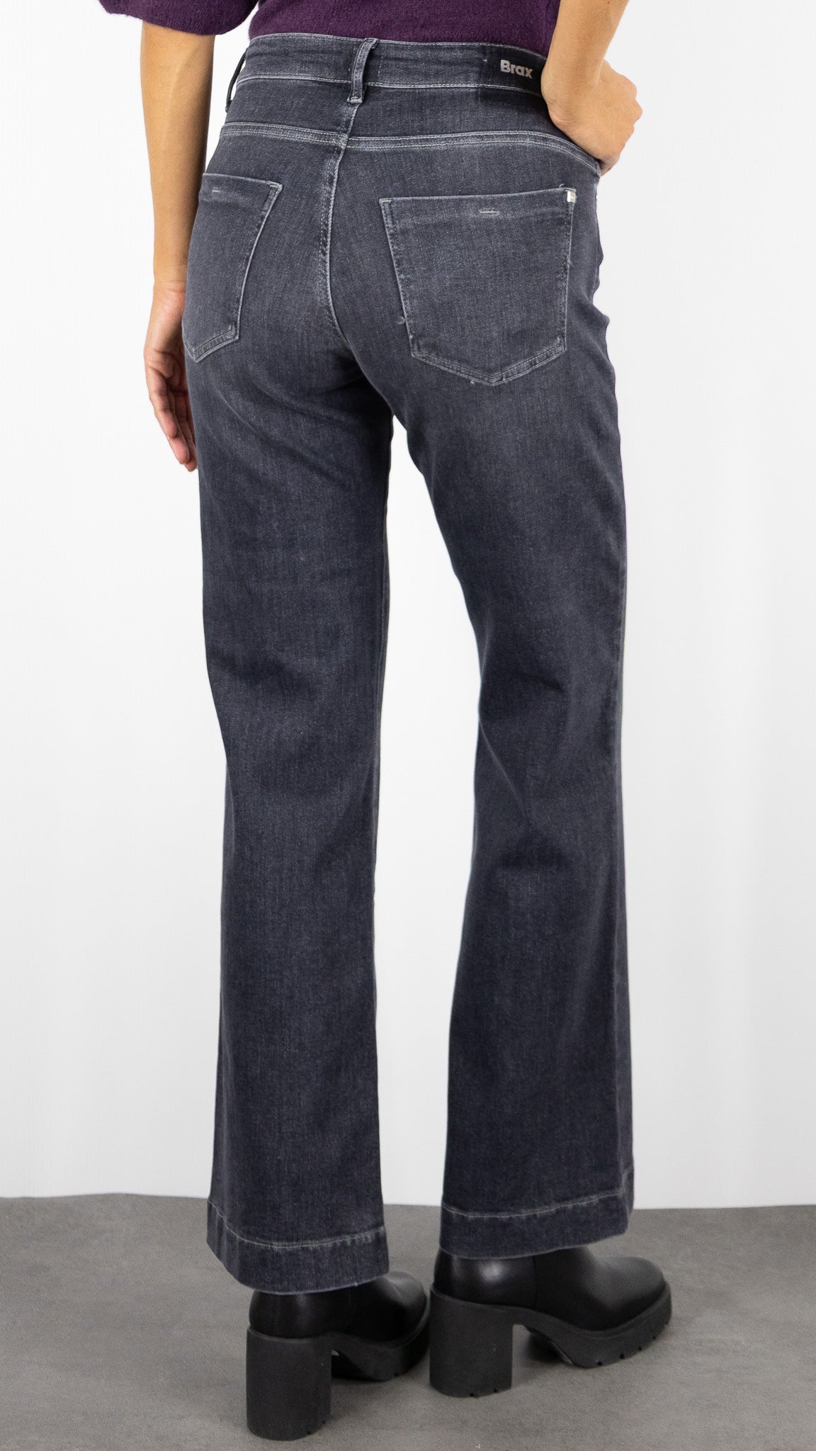 JEANS LARGE BOOTCUT GRIS POUR FEMME BRAX MAINE 70 7150