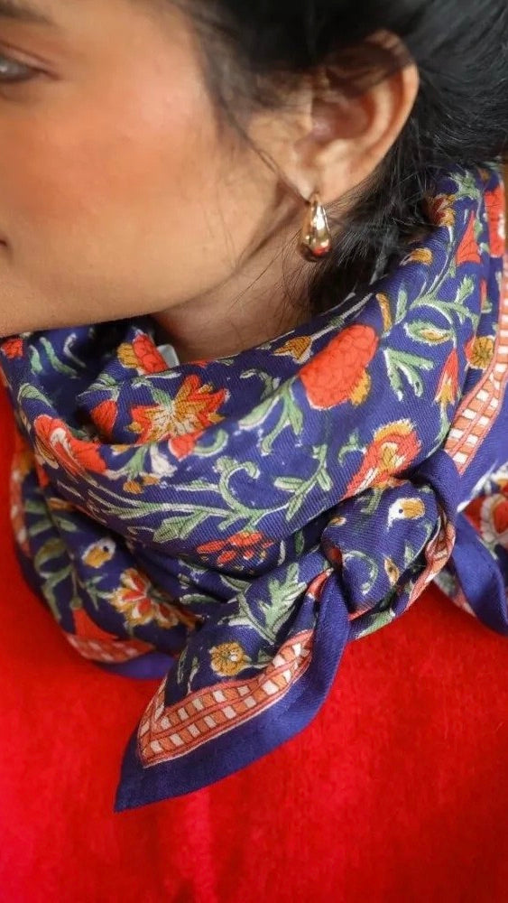 ECHARPE IMPRIME FLEURI INDIGO POUR FEMME BELLEMME MINA