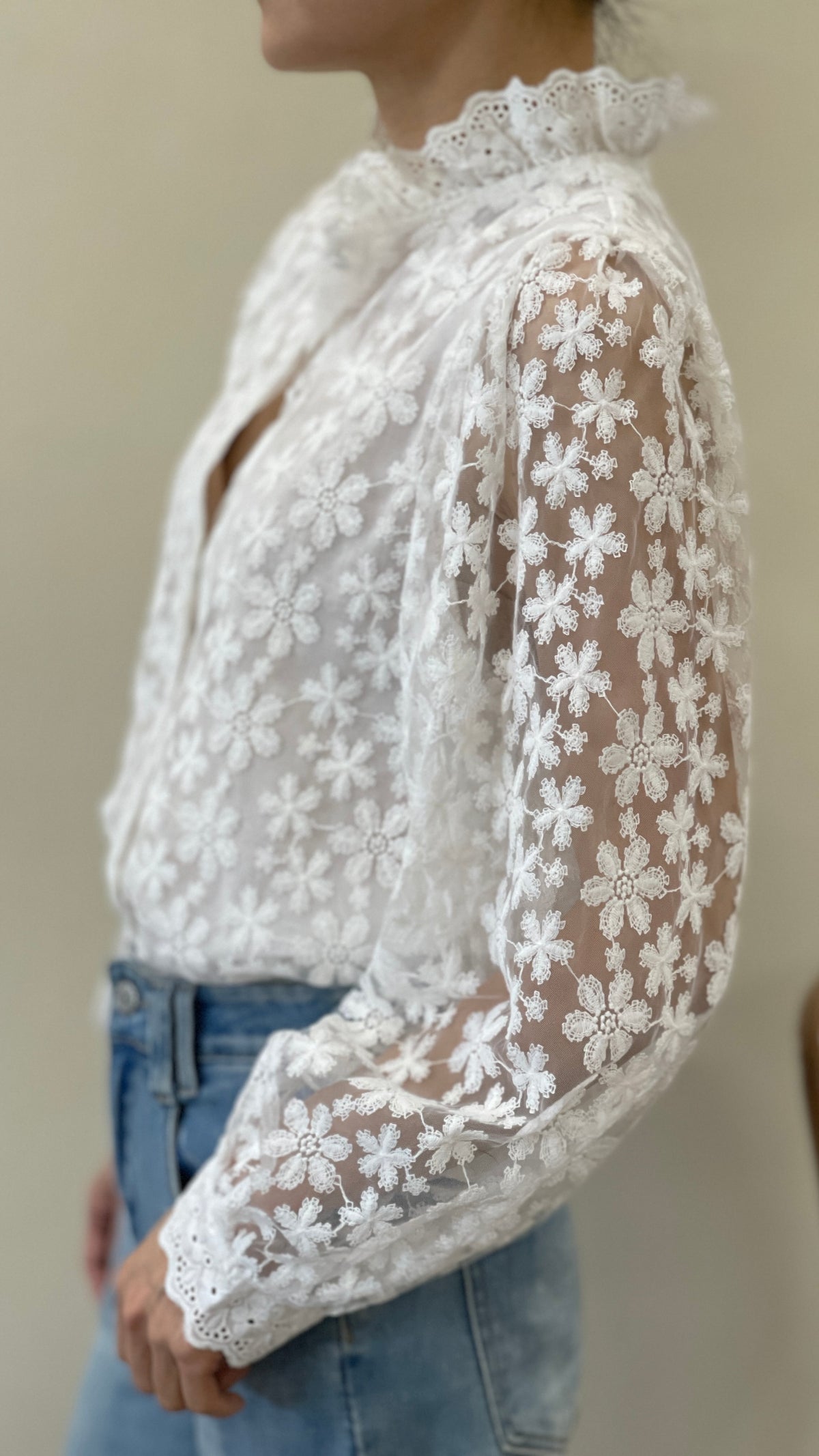CHEMISE BRODEE TRANSPARENTE ECRUE POUR FEMME IT HIPPIE M716-814