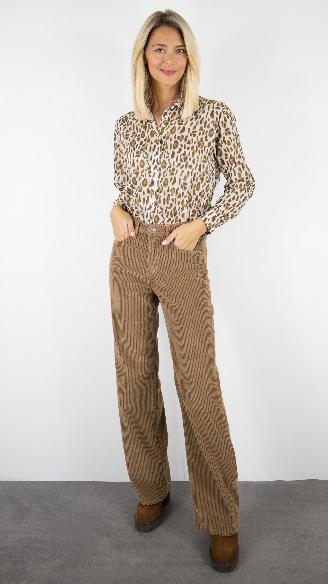 PANTALON LARGE VELOURS COTELE POUR FEMME ISLOW OSCAR CABLE CORD#COLOR_LAMA/CAMEL