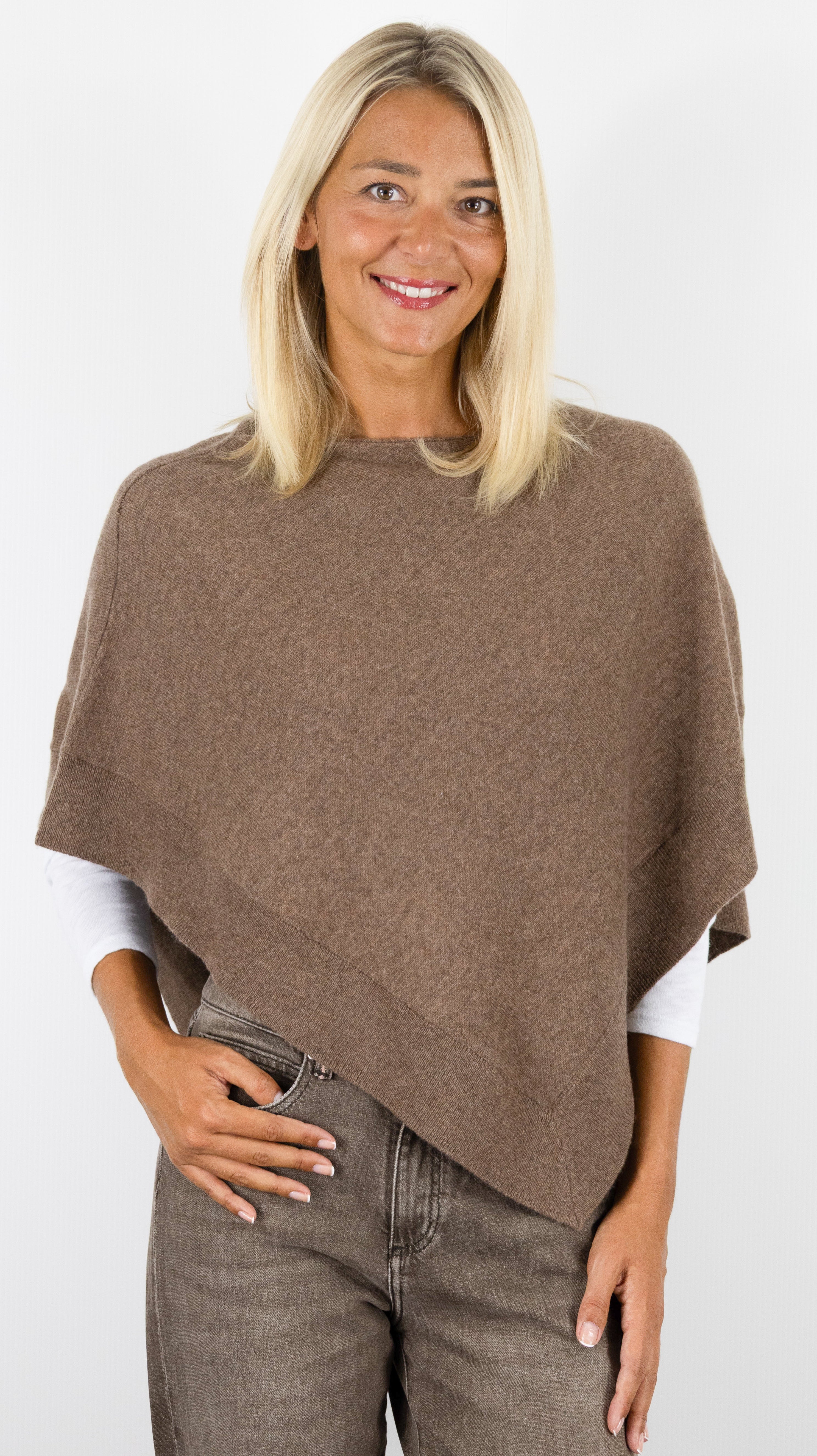 PONCHO CAPE EN CACHEMIRE CAFE AU LAIT NOT SHY AUGUSTE