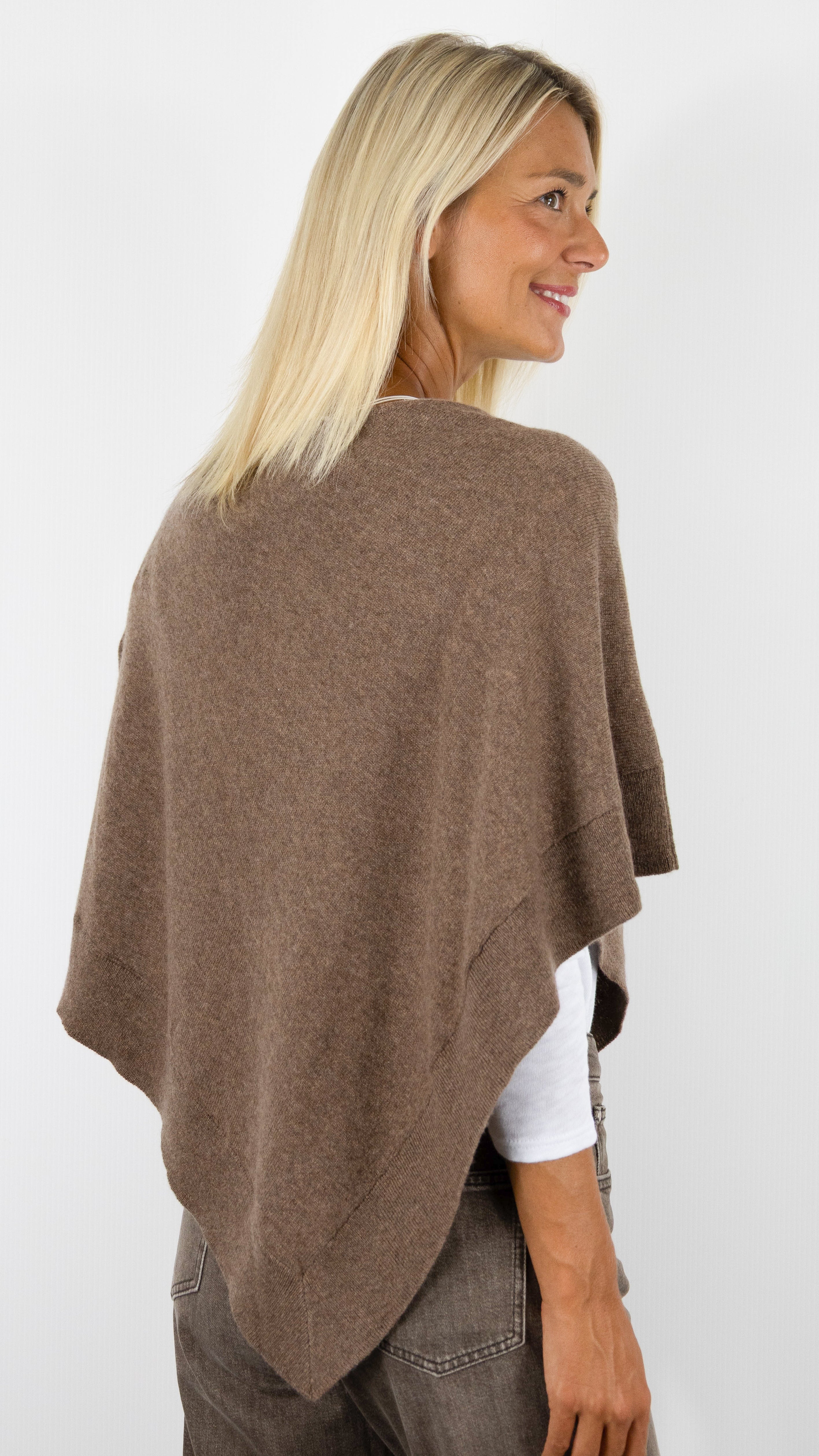 PONCHO CAPE EN CACHEMIRE CAFE AU LAIT NOT SHY AUGUSTE