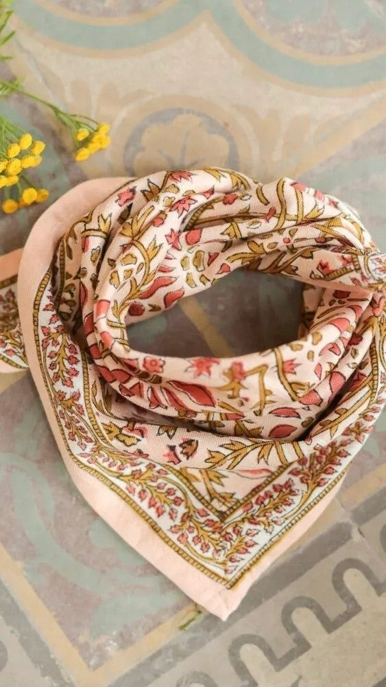 FOULARD IMPRIME EN COTON BELLEMME PALMYRE PETIT FORMAT#COLOR_ROSE POUDRE