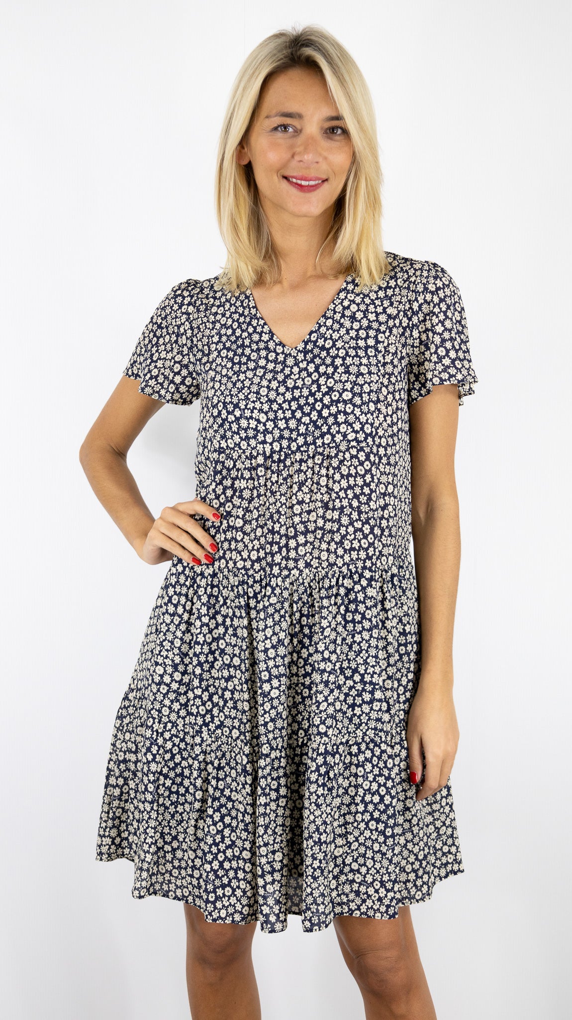 ROBE COURTE VOLANTEE IMPRIME FLEURS MARINE ECRU PABLO PRIA PBR56/B658