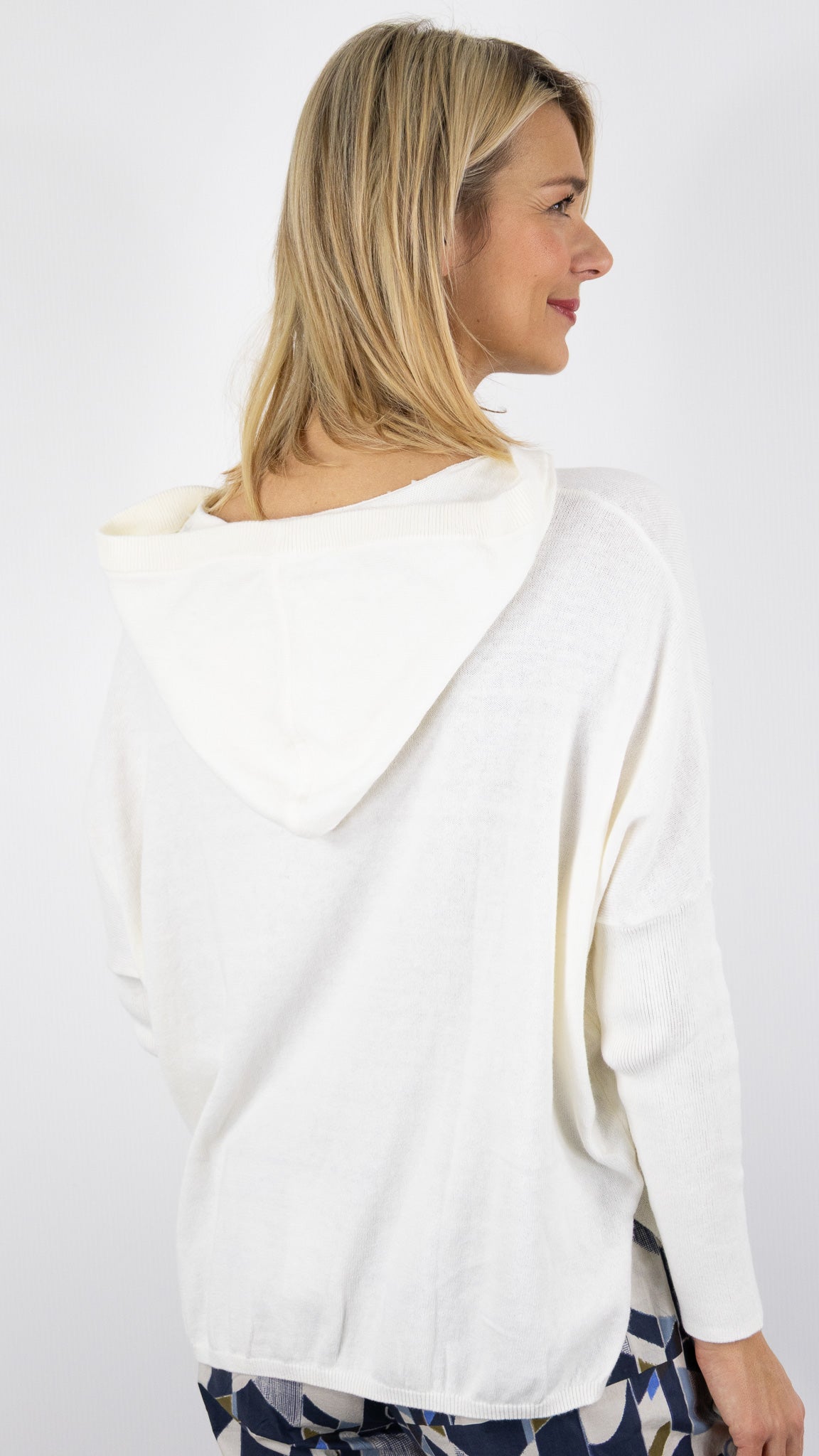 PULL AMPLE A CAPUCHE EN COTON POUR FEMME ECRU NOT SHY SEILA