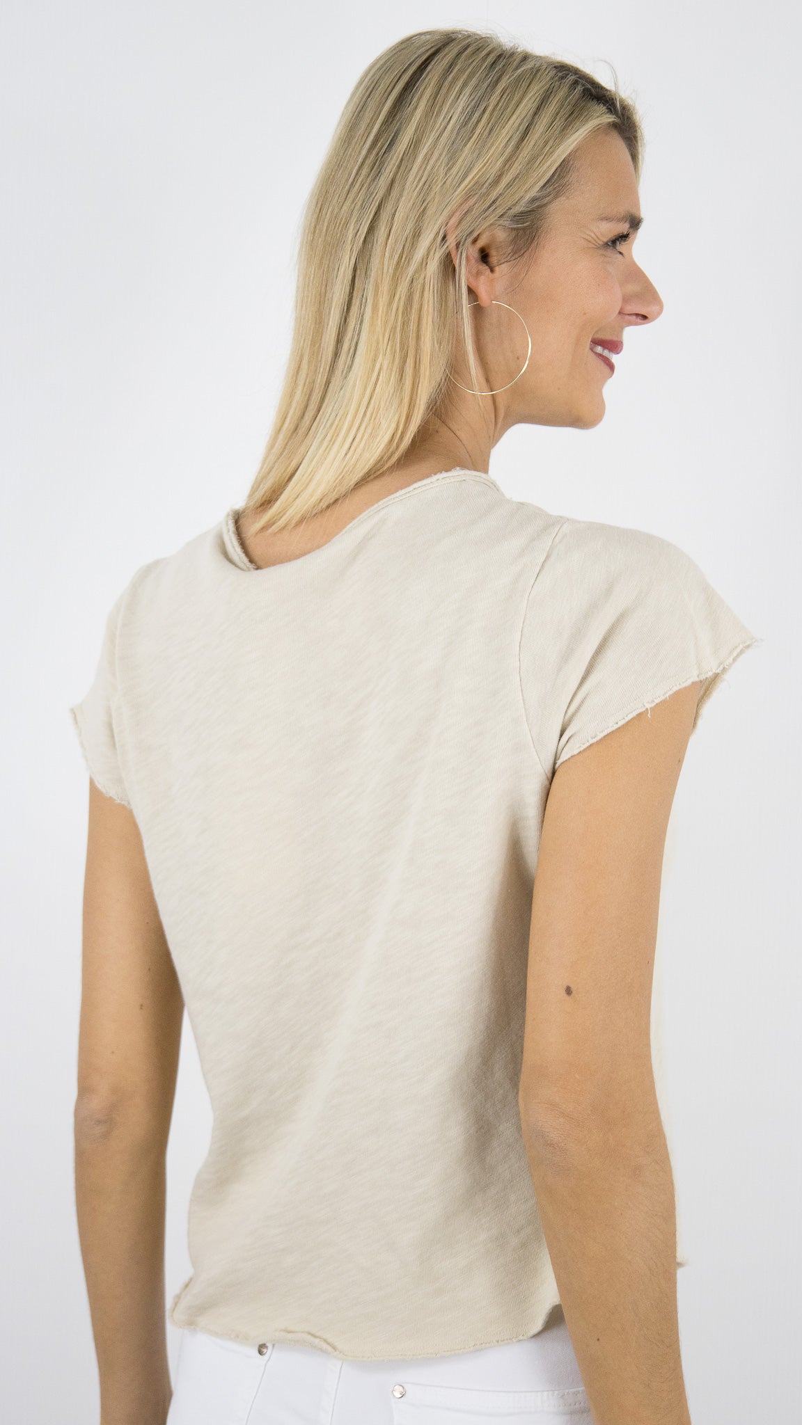 TEE-SHIRT MANCHES COURTES COL V EN COTON AMERICAN VINTAGE SONOMA#COLOR_MASTIC