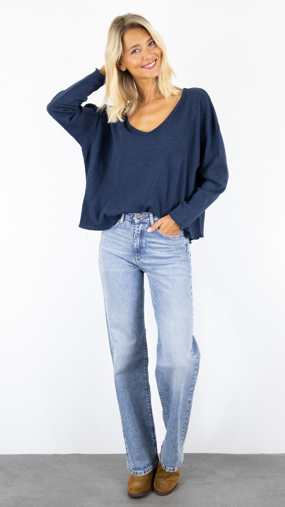TEE-SHIRT AMPLE EN COTON COL V AMERICAN VINTAGE SONOMA#COLOR_MARINE