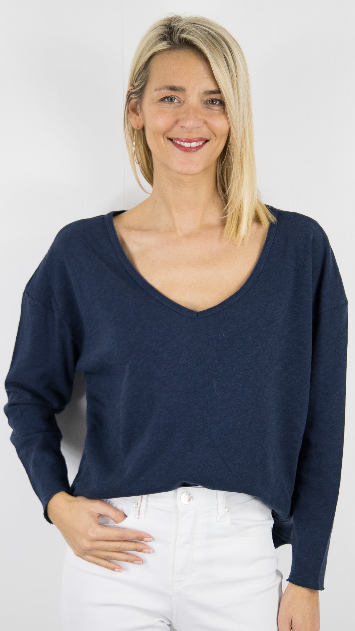 TEE-SHIRT V AMPLE POUR FEMME AMERICAN VINTAGE SONOMA#COLOR_NAVY