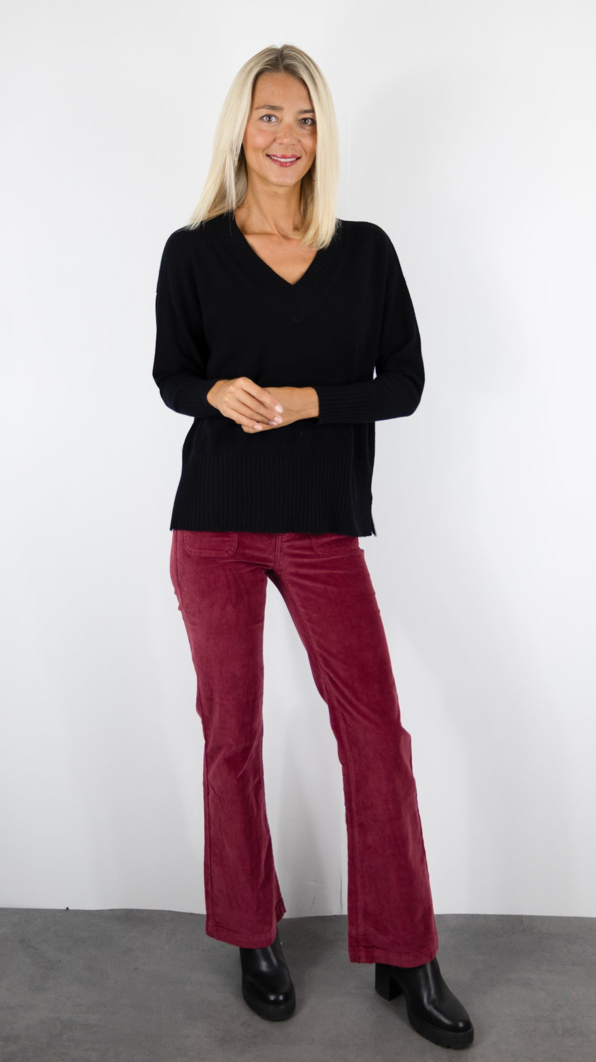 PULL COL V AMPLE POUR FEMME ESTHEME CKH715C#COLOR_6148/NOIR