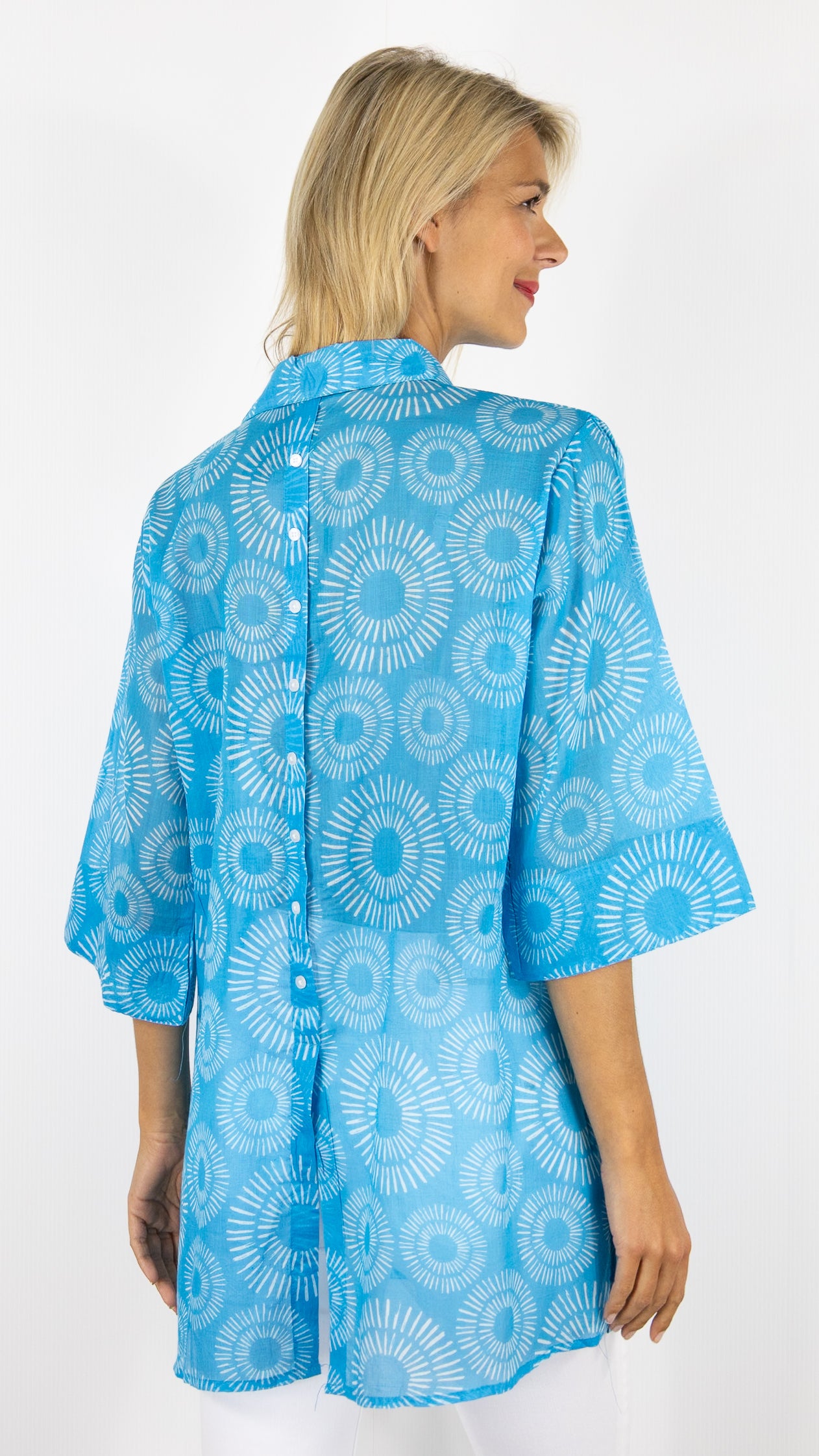 CHEMISE AMPLE TUNIQUE IMPRIMEE EN COTON TERRE ROUGE SXPRO2#COLOR_505J/SOLEIL BLEU