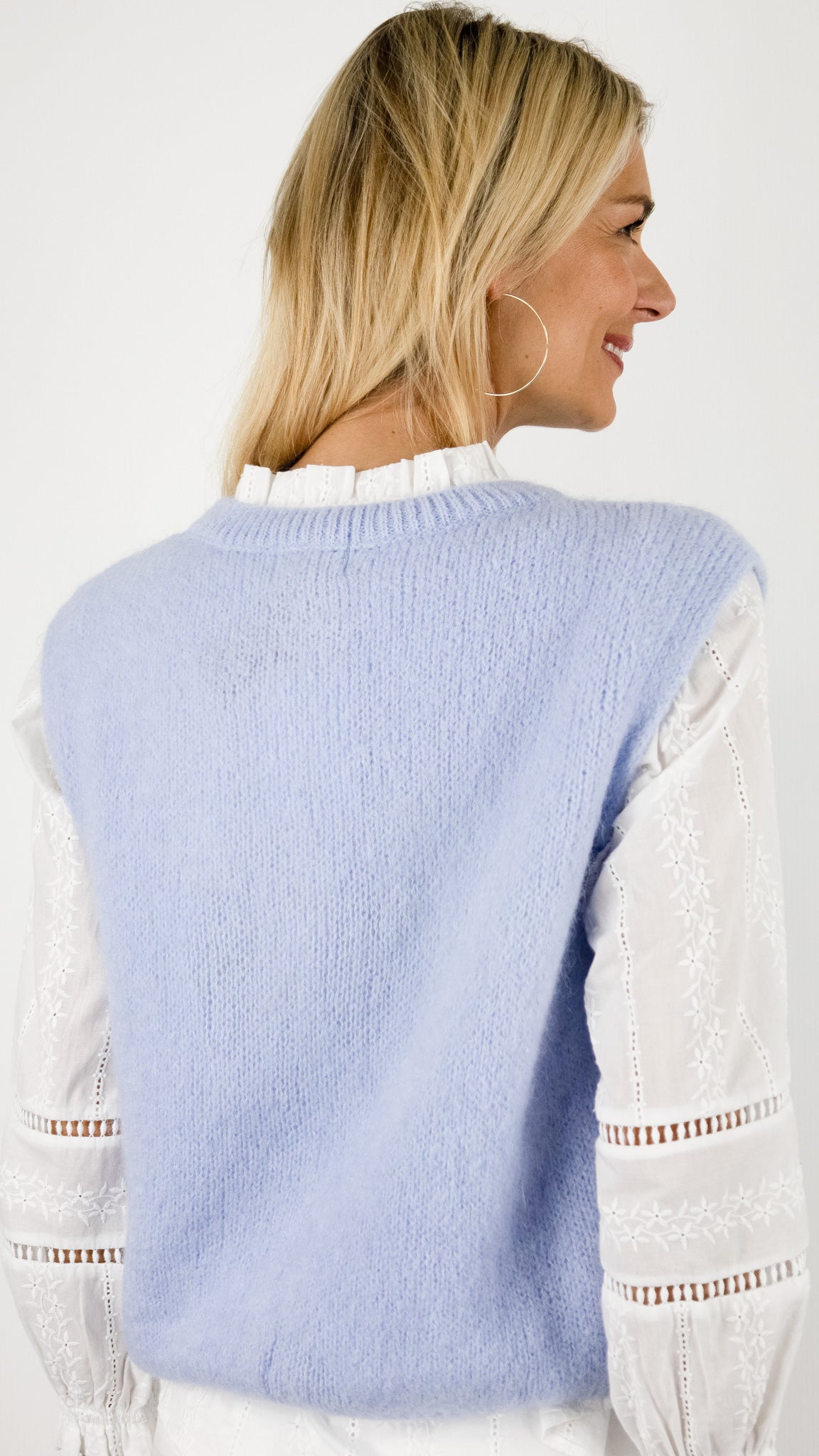 GILET SANS MANCHES BOUTONNE POUR FEMME NAIS 25069#COLOR_CIEL