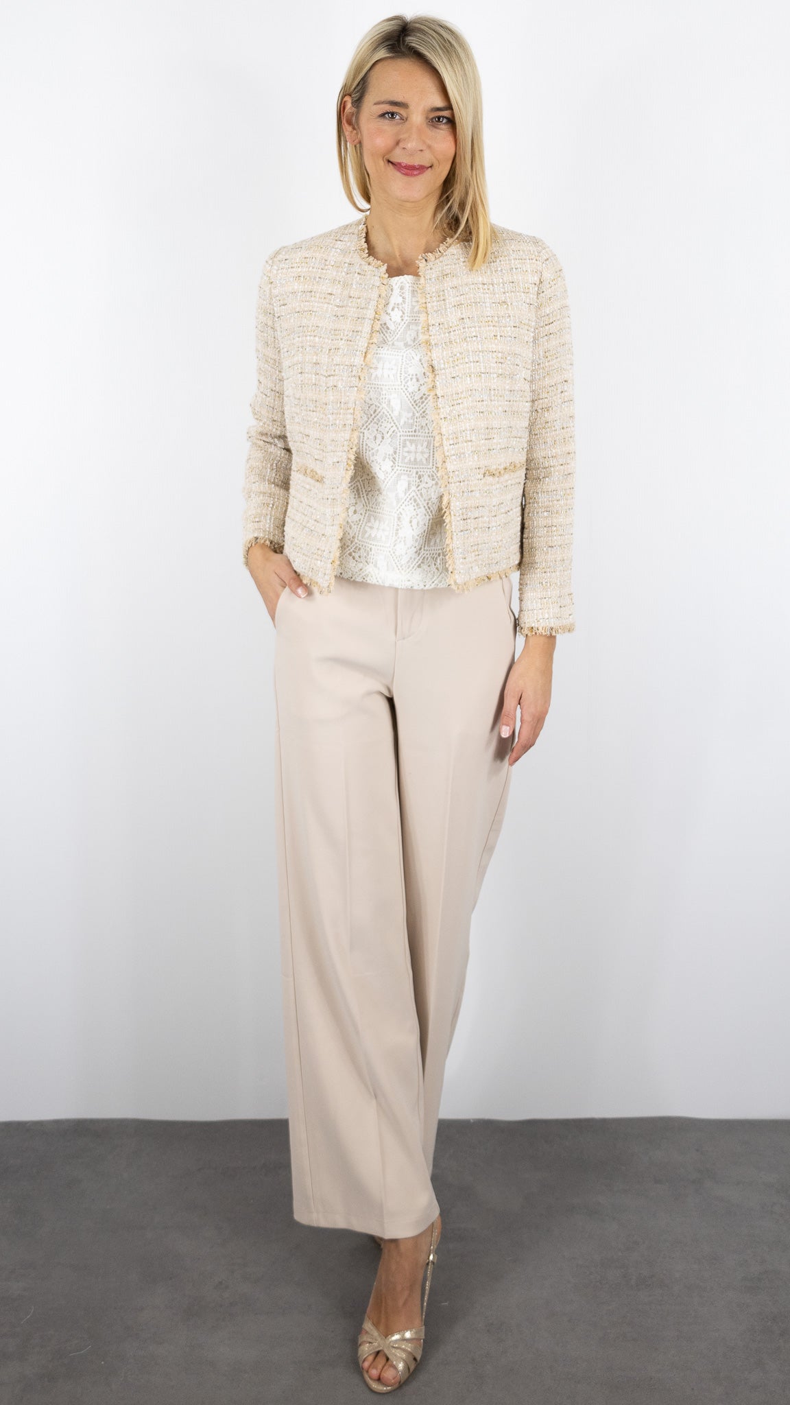 VESTE COURTE CHANEL CHINEE BEIGE POUR FEMME GERARD DAREL TALEA