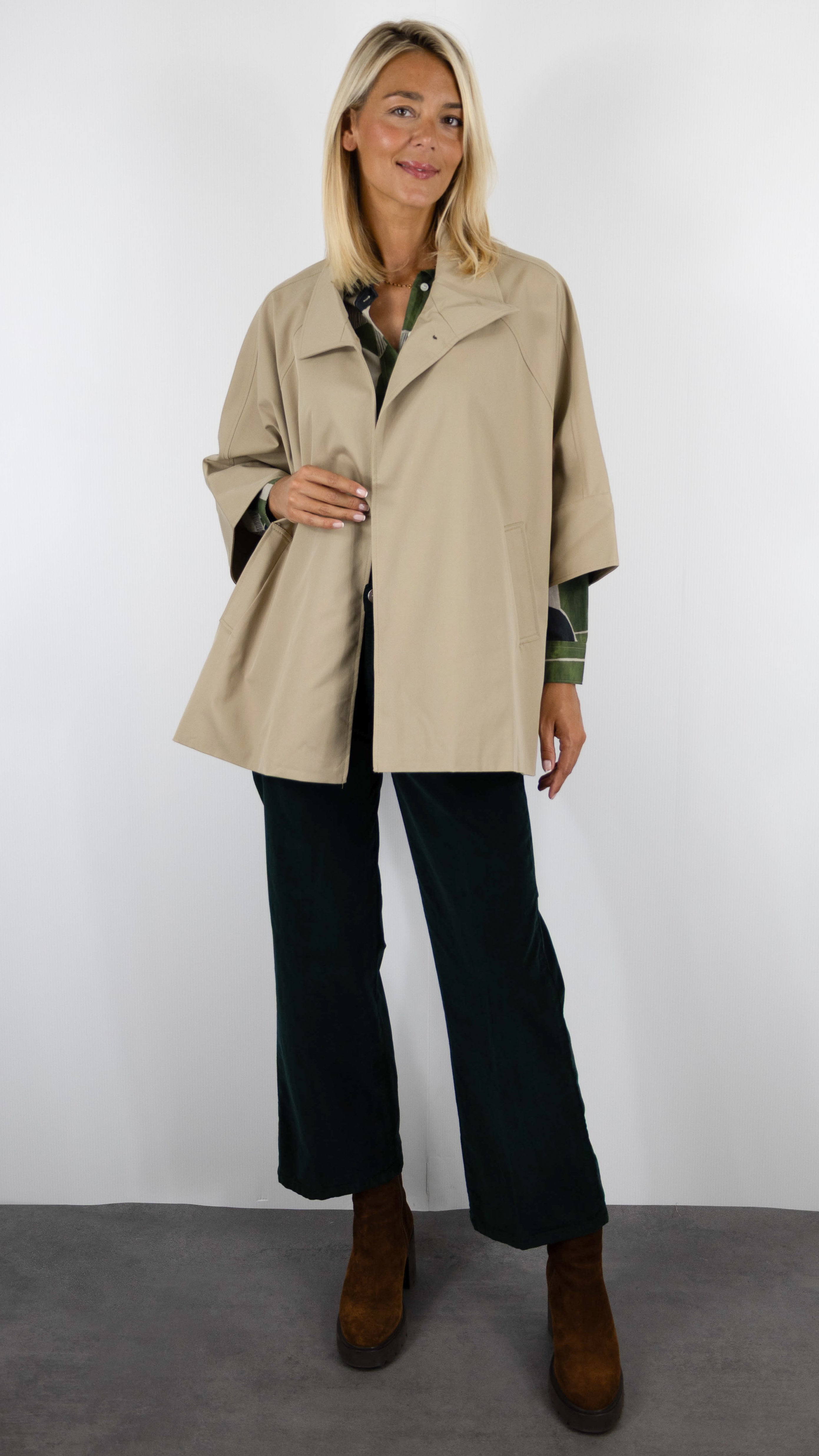 TRENCH AMPLE POUR FEMME ATTENTIF V26072#COLOR_CAMEL