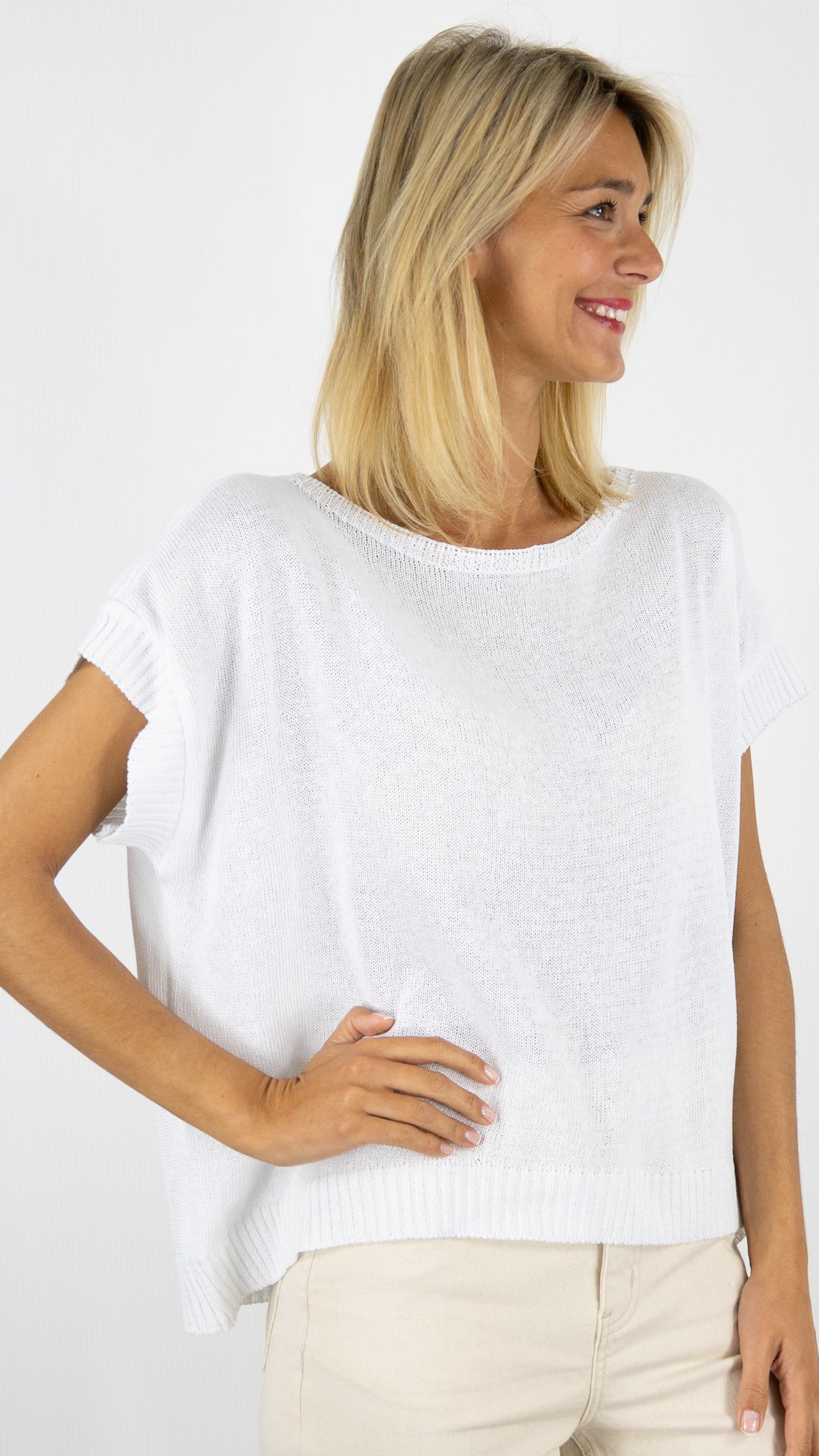 PULL AMPLE MANCHES COURTES EN MAILLE ALEXANDRE LAURENT V8211#COLOR_BLANC