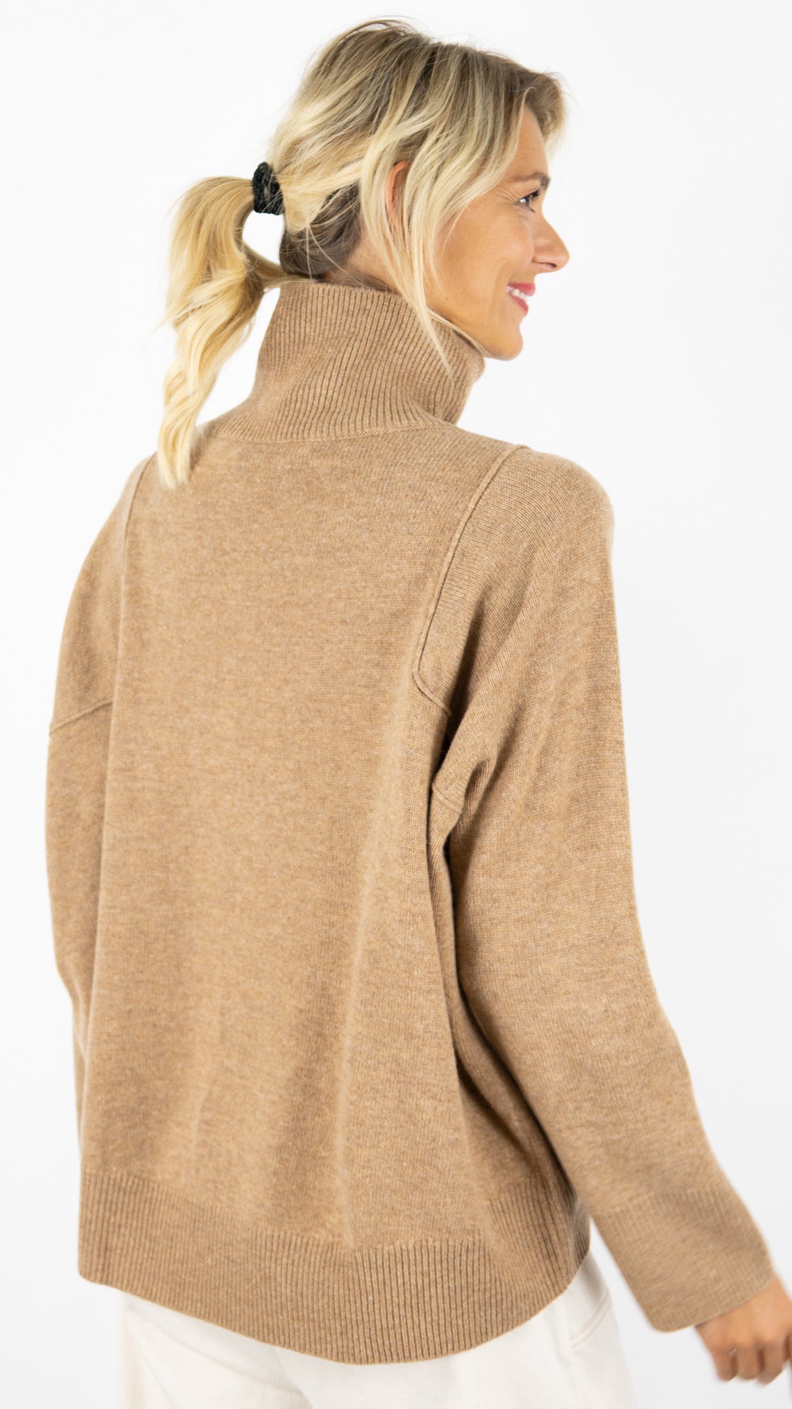 PULL AMPLE COL ROULE POUR FEMME NOT SHY WENDY#COLOR_CAMEL CHINE