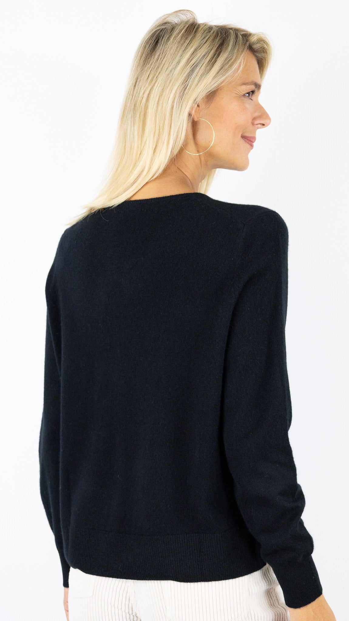 PULL COL V EN CACHEMIRE POUR FEMME#COLOR_6148/NOIR