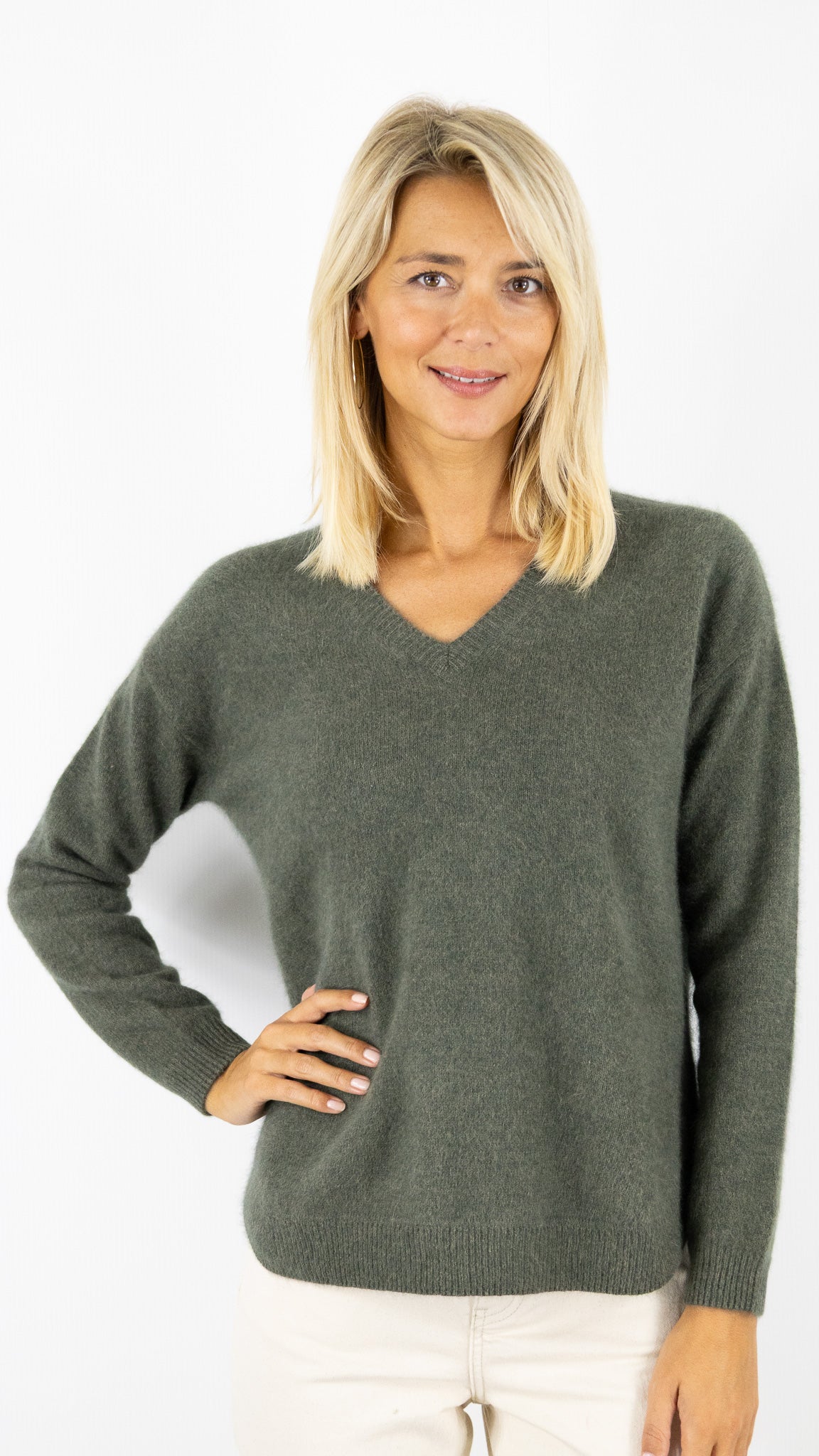 PULL COL V EN RACCOON ESTHEME WES2481HR/1#COLOR_2109/VEGETAL