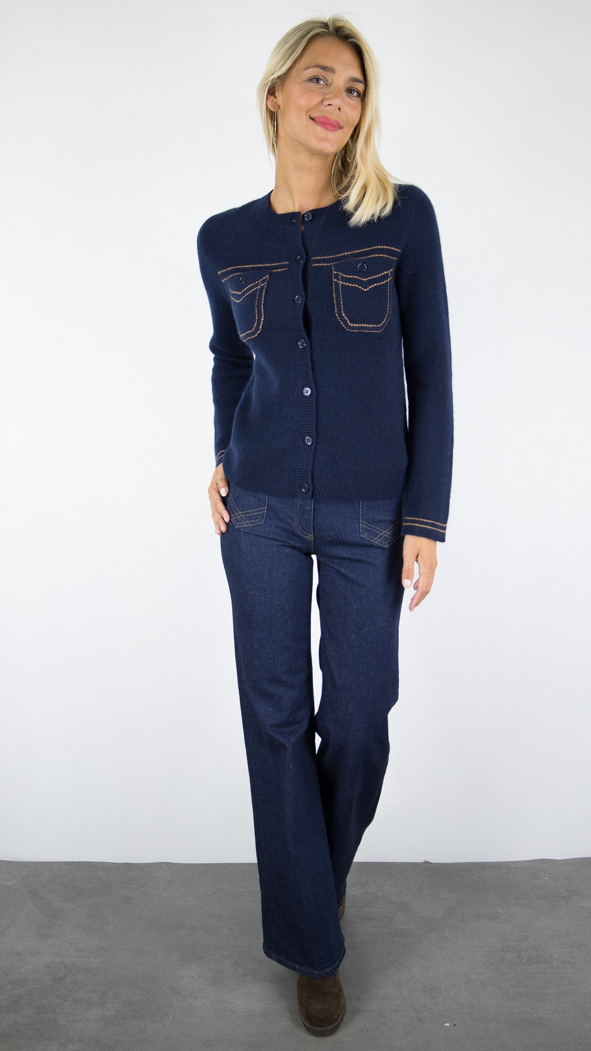 CARDIGAN EN CACHEMIRE POUR FEMME WES25080H #COLOR_53370/2103 MARINE