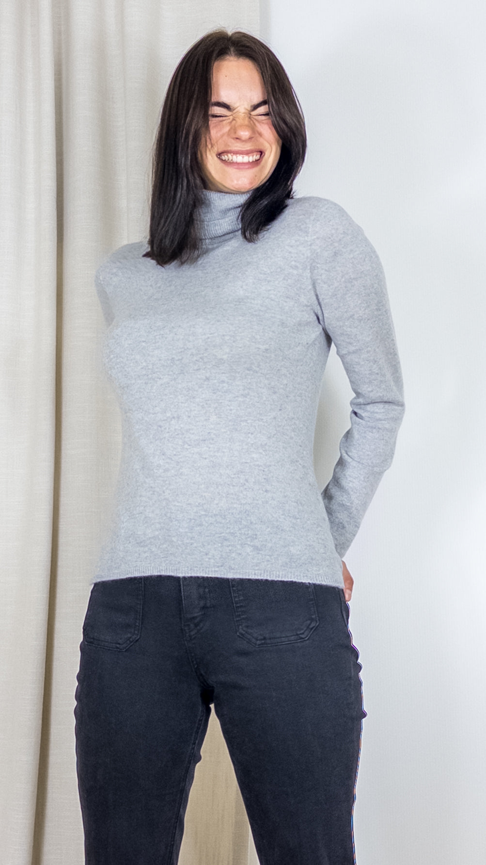 PULL COL ROULE EN CACHEMIRE F01H GRIS CLAIR 