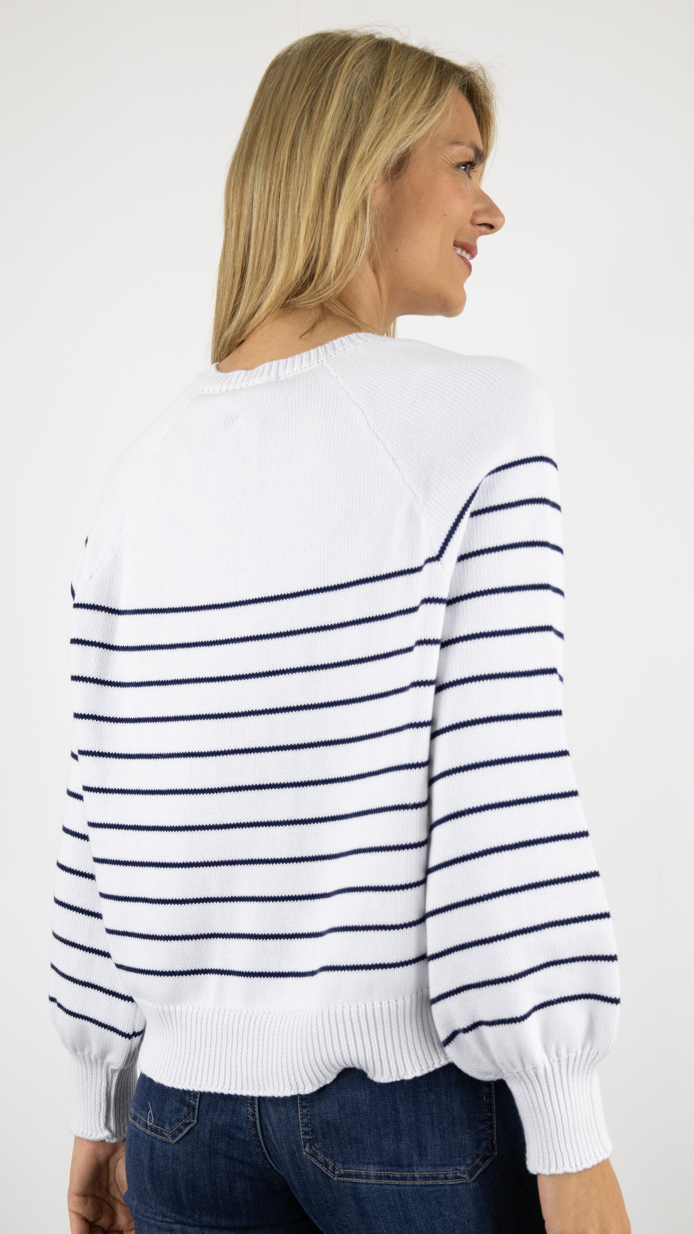 TEE SHIRT AMPLE MANCHES COURTES COL V ANDROMEDE 652224#color_BLANC/MARINE