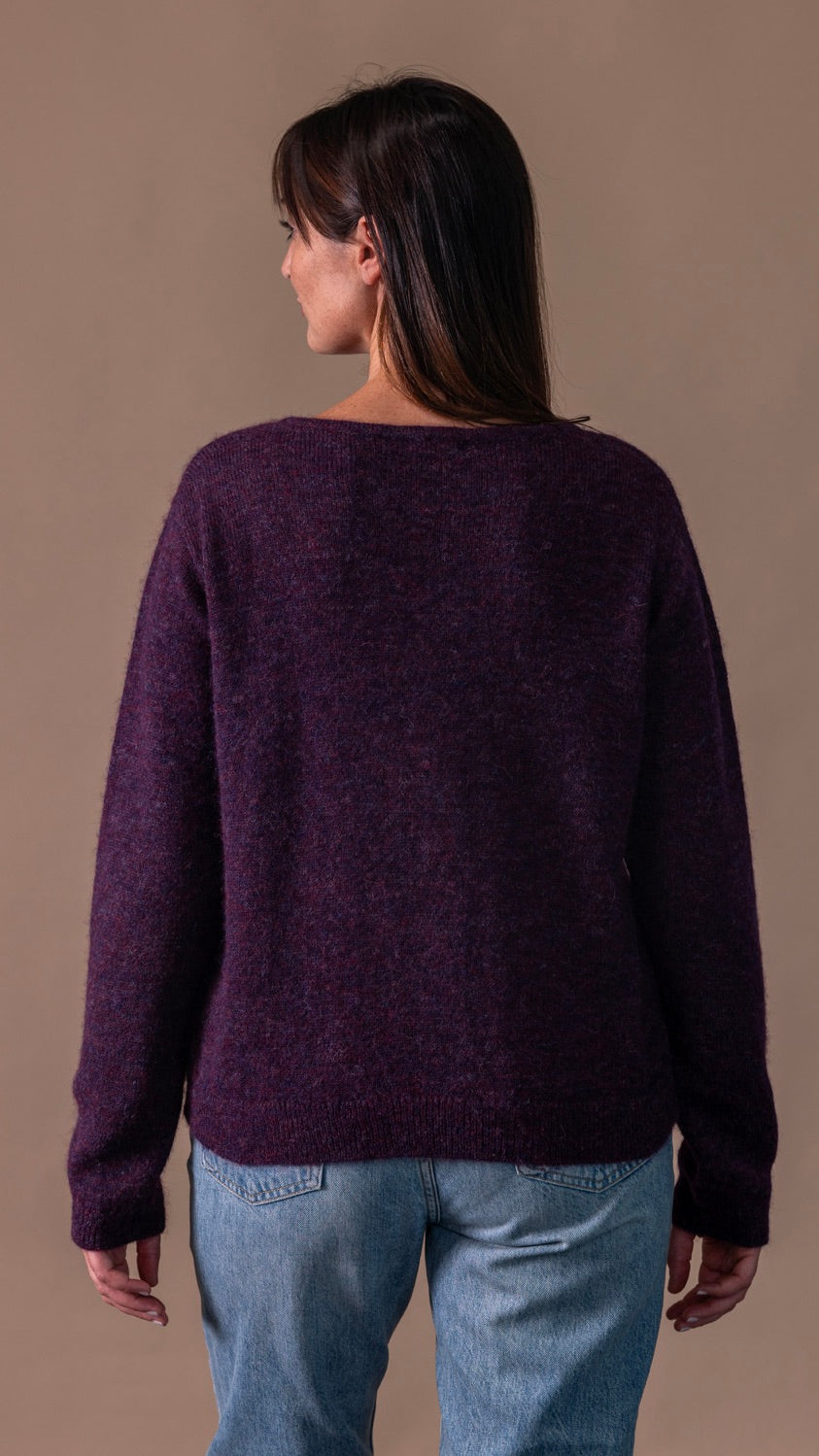 PULL V EN ALPAGA ANONYM ANGE#COLOR_MORADIN/VIN