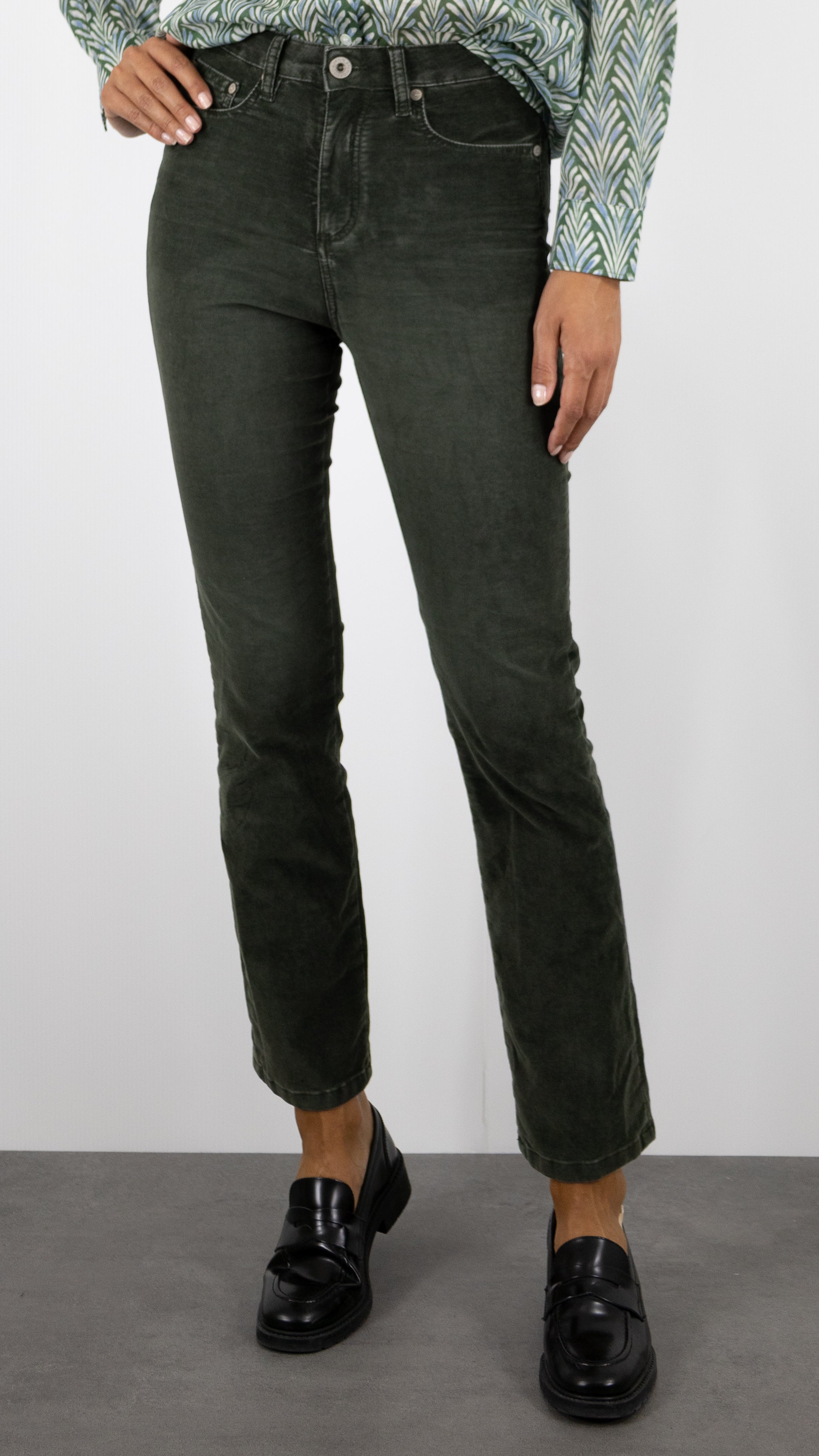 PANTALON EN VELOURS LISSE ODETTE VINTAGE DENIM STUDIO#COLOR_KAKI USED