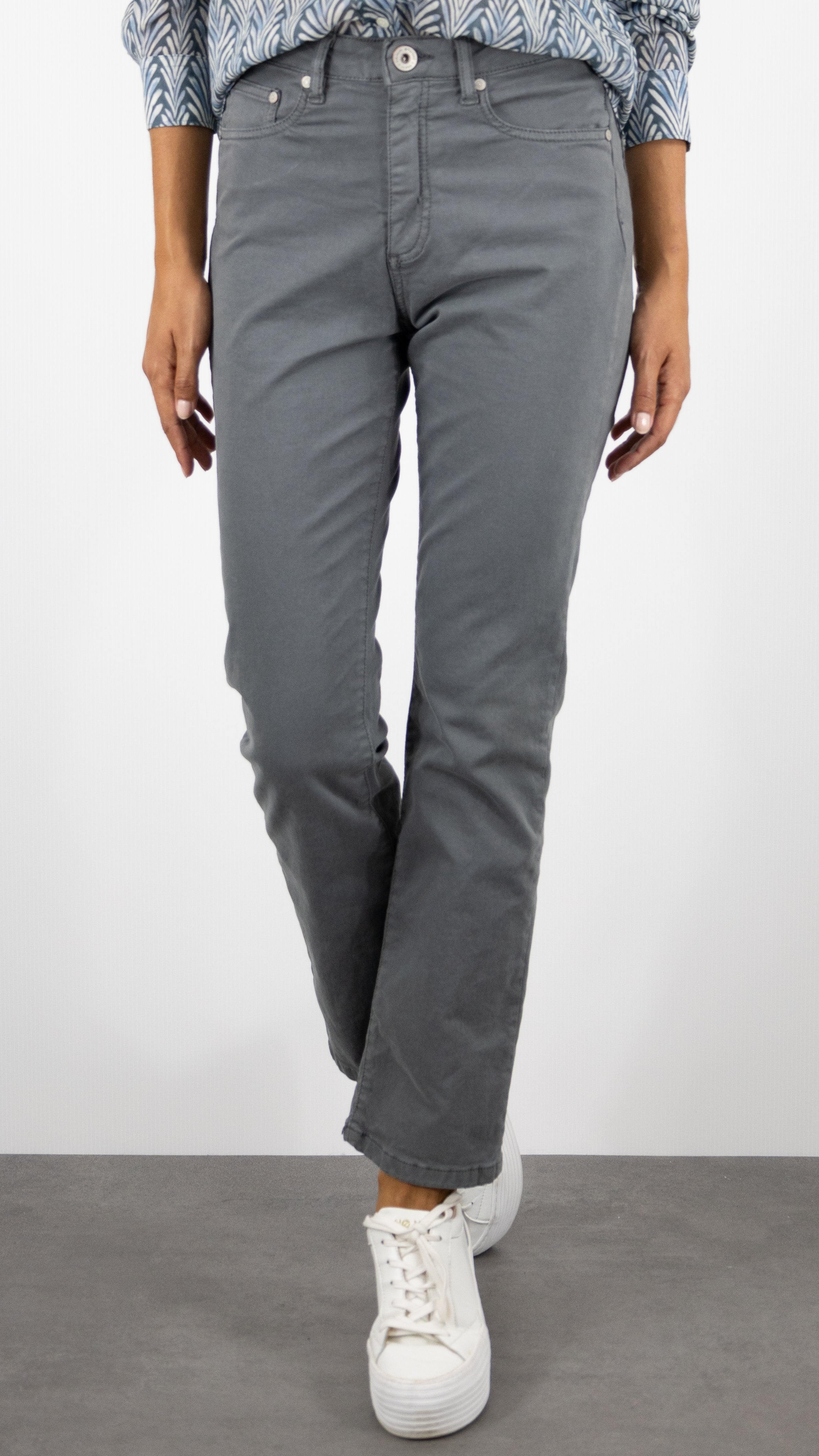 PANTALON DROIT TAILLE HAUTE ODETTE RECYCLED DENIM STUDIO#COLOR_GRAPHITE