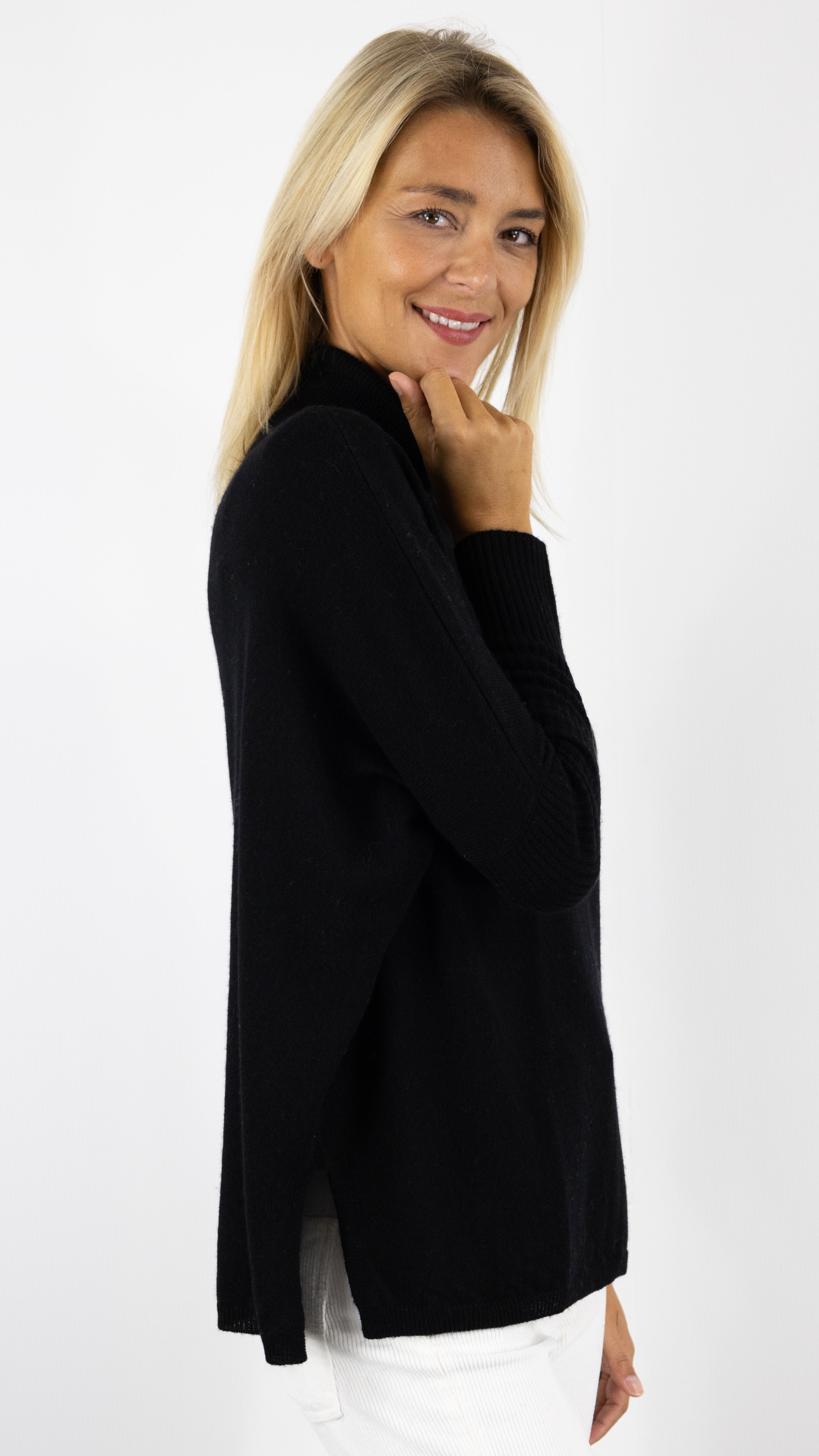 pull oversize manches chauve souris en cachemire modele Margareth not shy#color_noir