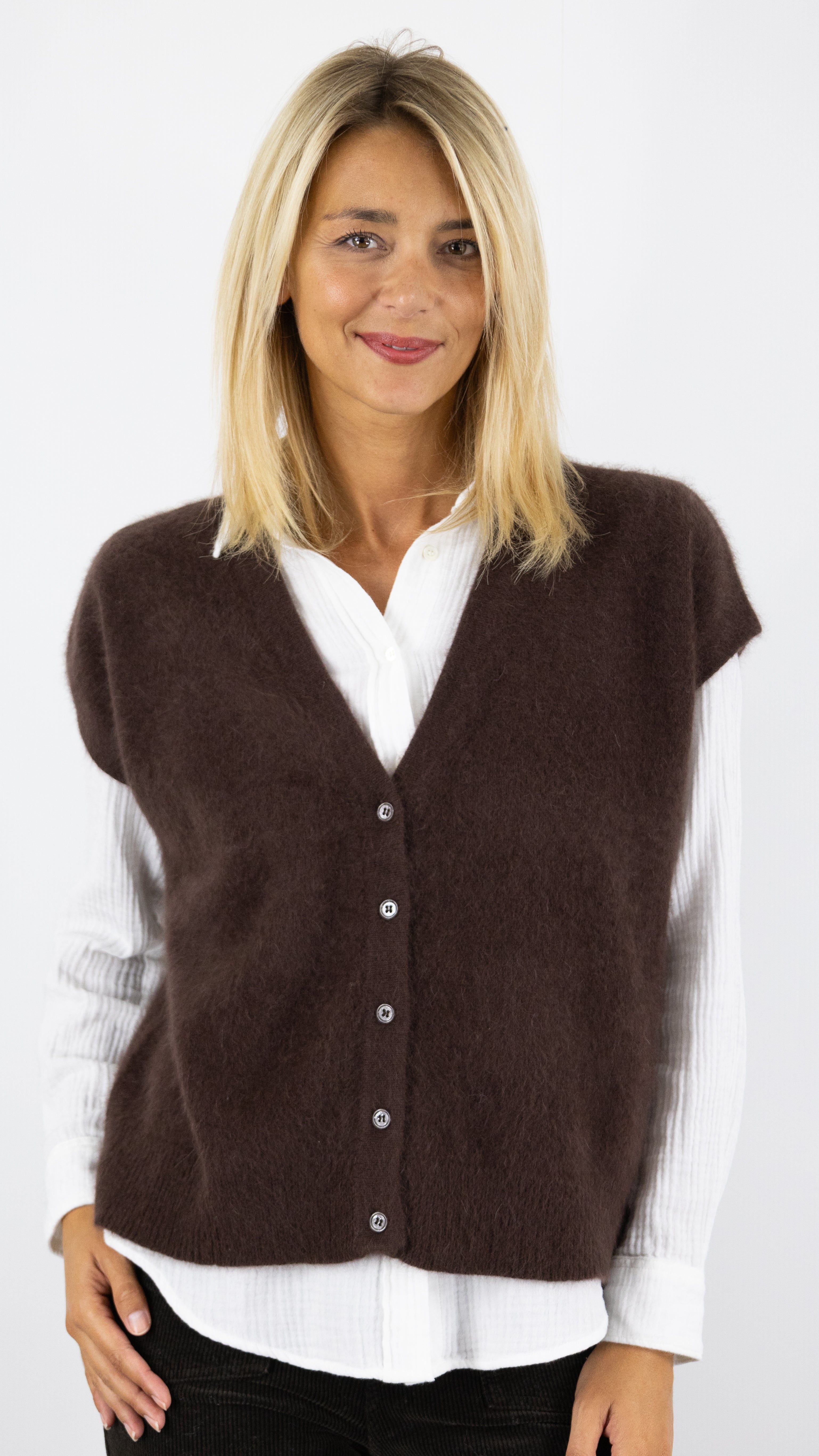 GILET SANS MANCHES EN RACCOON WES2448HR ESTHEME#COLOR_12071/CHOCO