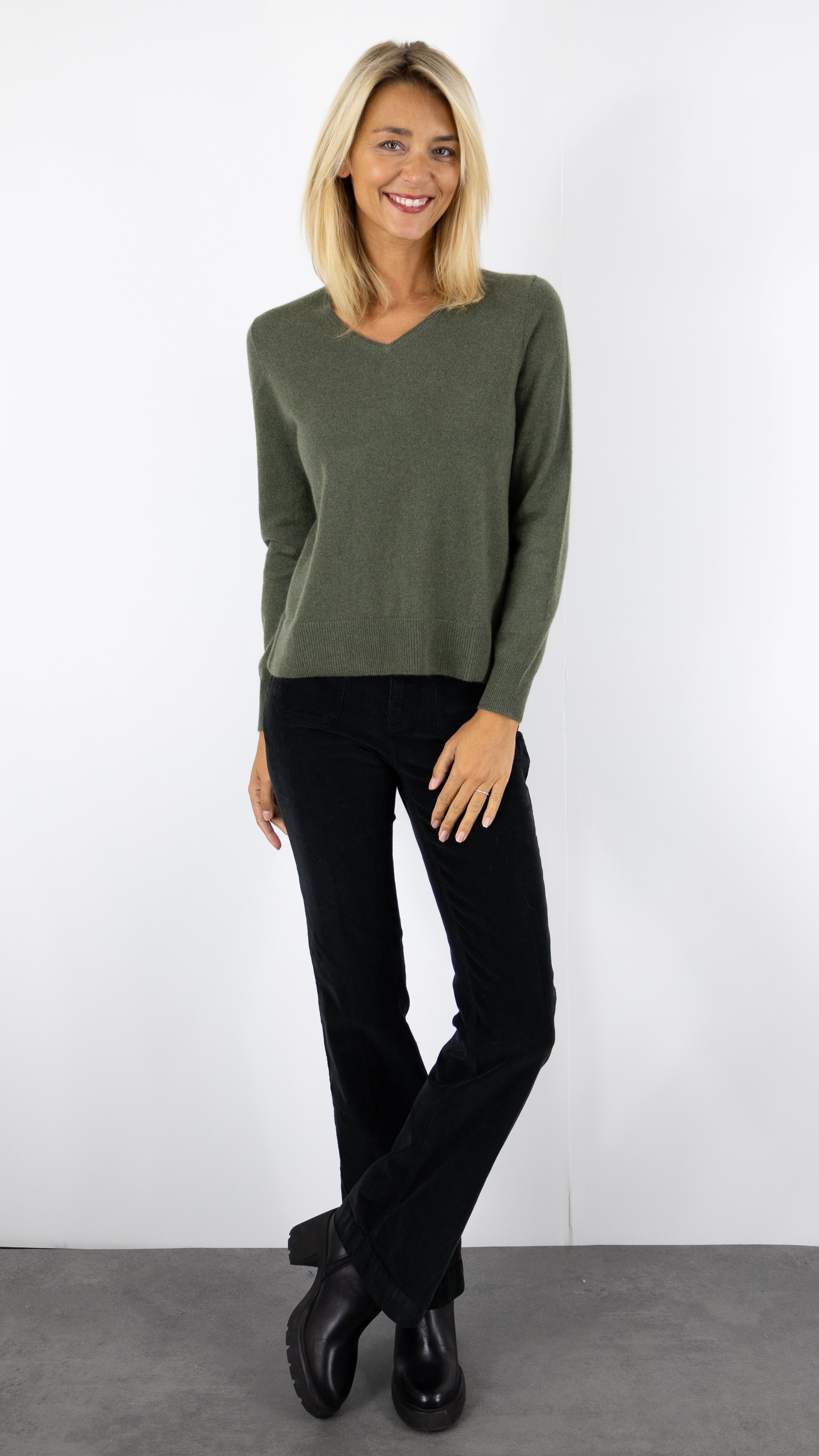 PULL V EN CACHEMIRE WES2407H ESTHEME#COLOR_2109/VEGETAL