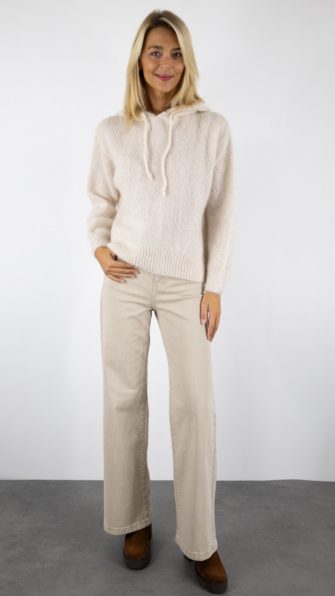 PULL A CAPUCHE EN MOHAIR NAIS 11031#COLOR_BEIGE