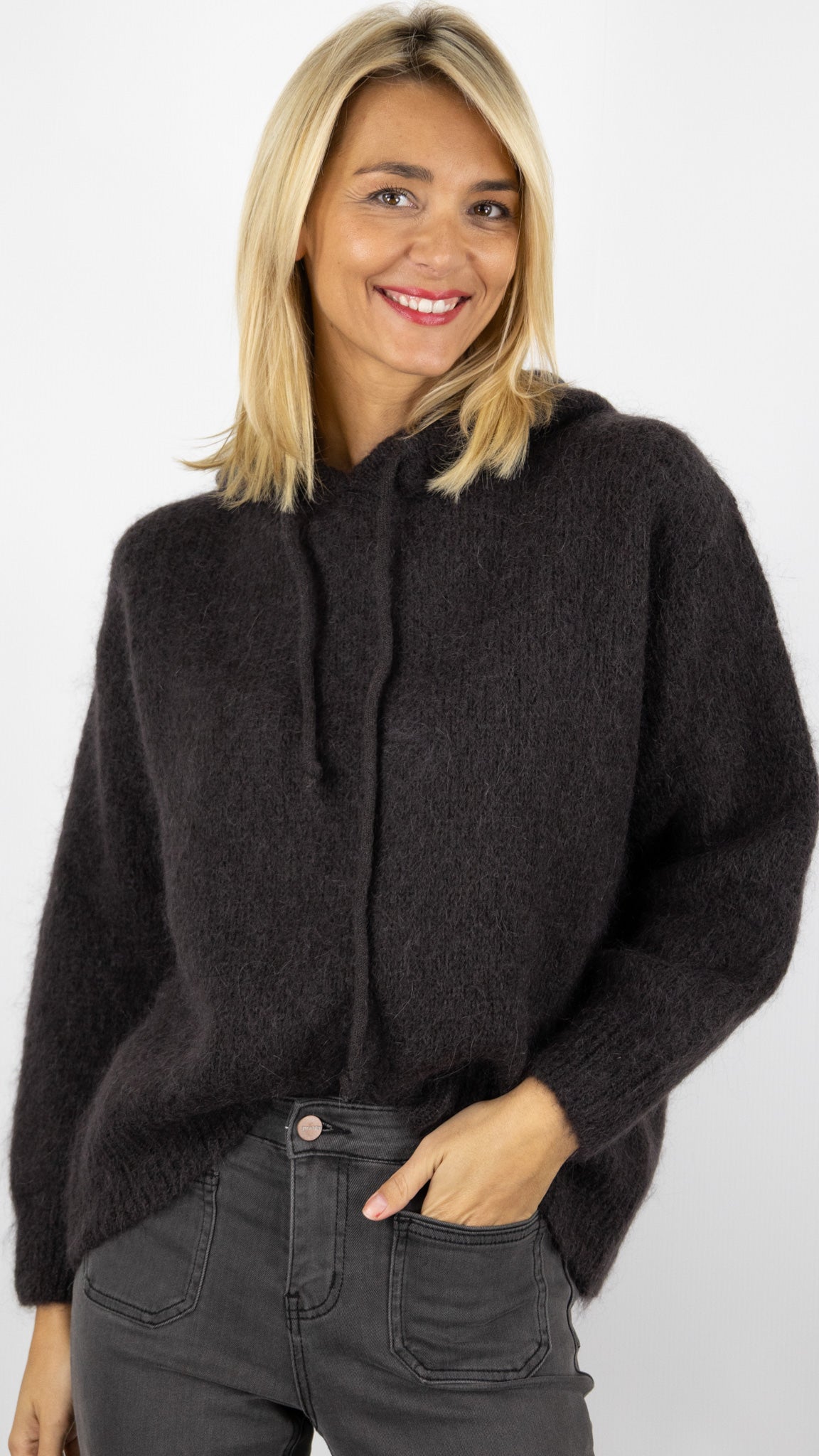 PULL A CAPUCHE EN MOHAIR NAIS 11031#COLOR_CHOCO