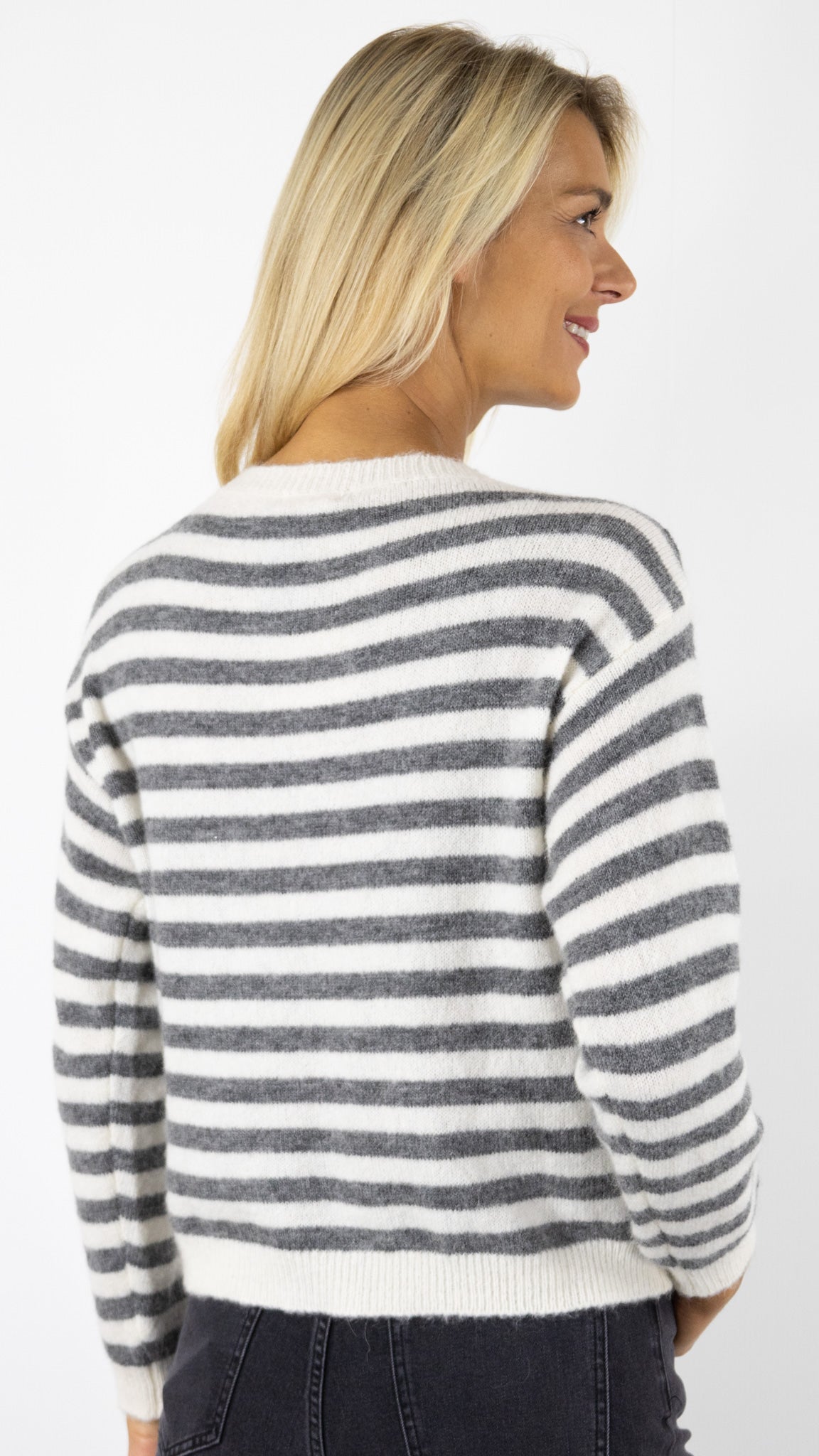 PULL RAYE EN MOHAIR 2236 NAIS#COLOR_ECRU/GRIS