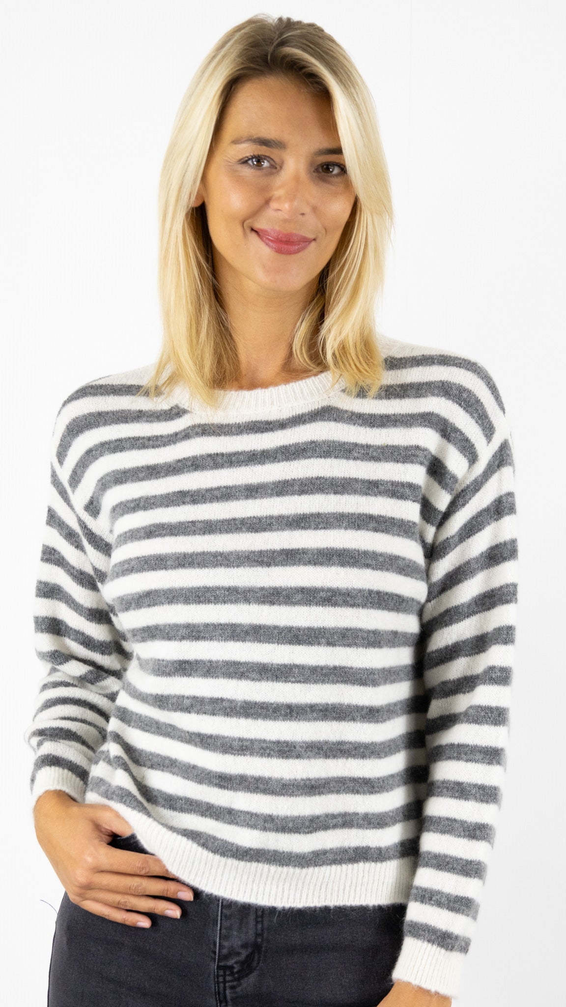 PULL RAYE EN MOHAIR 2236 NAIS#COLOR_ECRU/GRIS