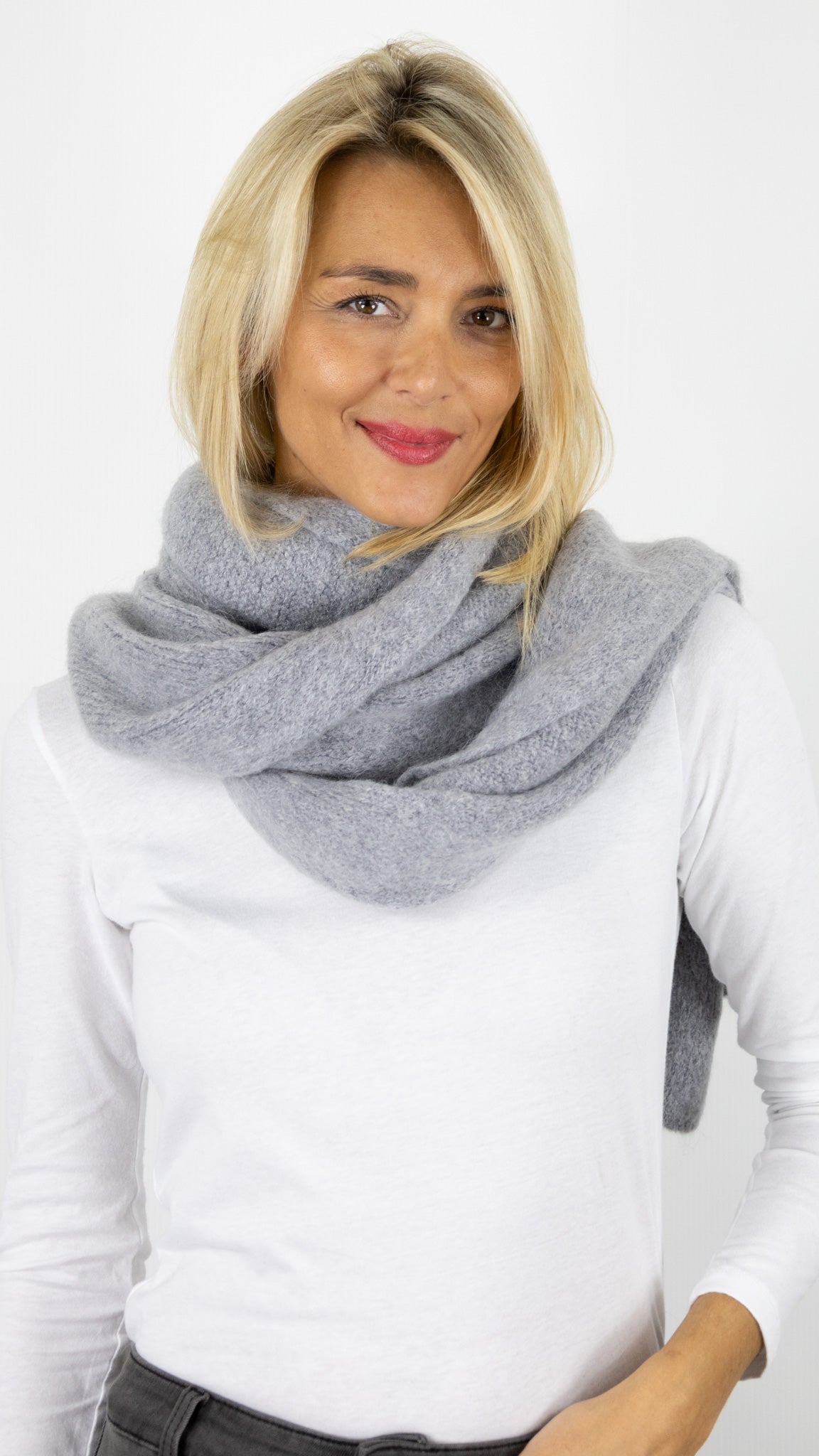 GRANDE ECHARPE AVEC DU MOHAIR NAIS 11053#COLOR_GRIS CLAIR